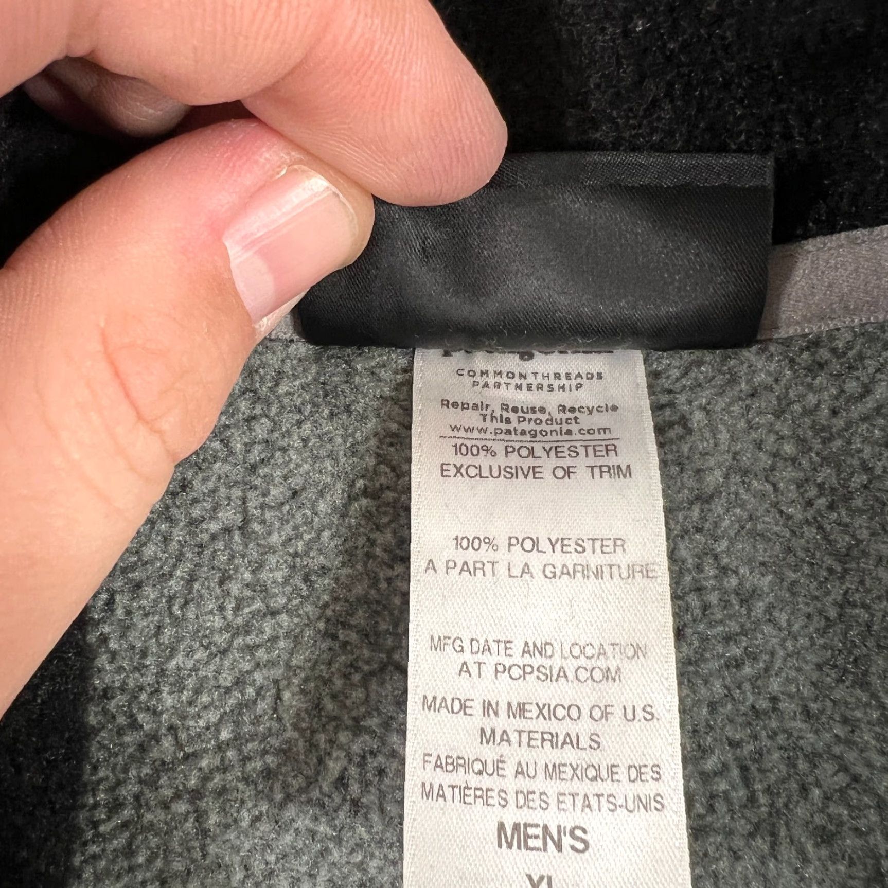 Patagonia Patagonia Synchilla Fleece Vest Men’s Size XL Gray Full Zip Pockets Best for Regular Fit Overcoat Style With Pockets Size US XL / EU 56 / 4 - 5 Thumbnail