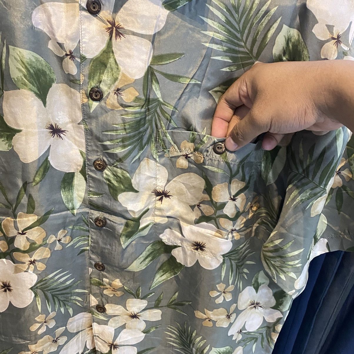 Vintage Hawaiian shirt by silk traders shirt 100% silk Size US L / EU 52-54 / 3 - 6 Thumbnail
