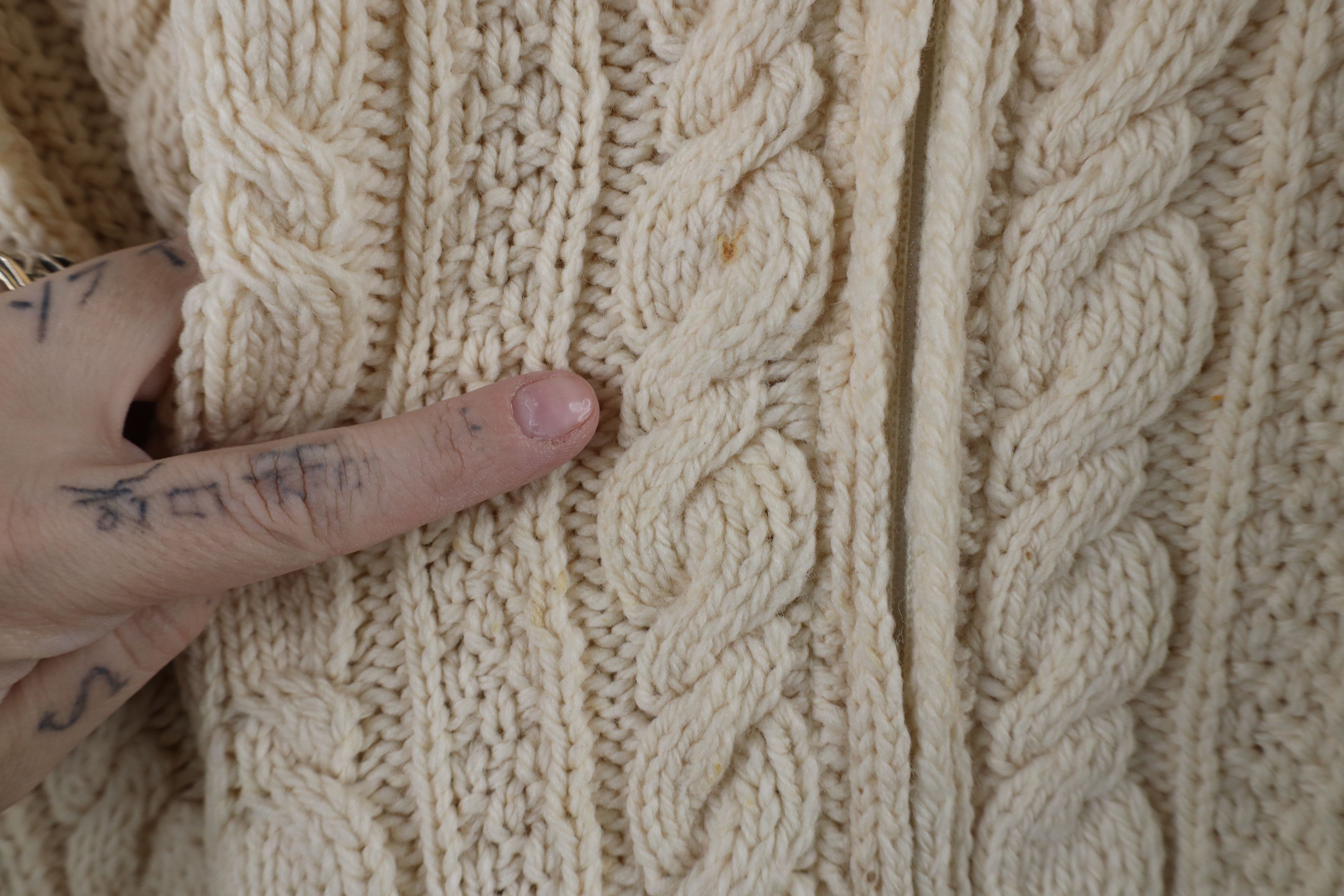 Vintage Vintage 90s Irish Wool Fisherman Knit Full Zip Sweater Size S / US 4 / IT 40 - 12 Thumbnail
