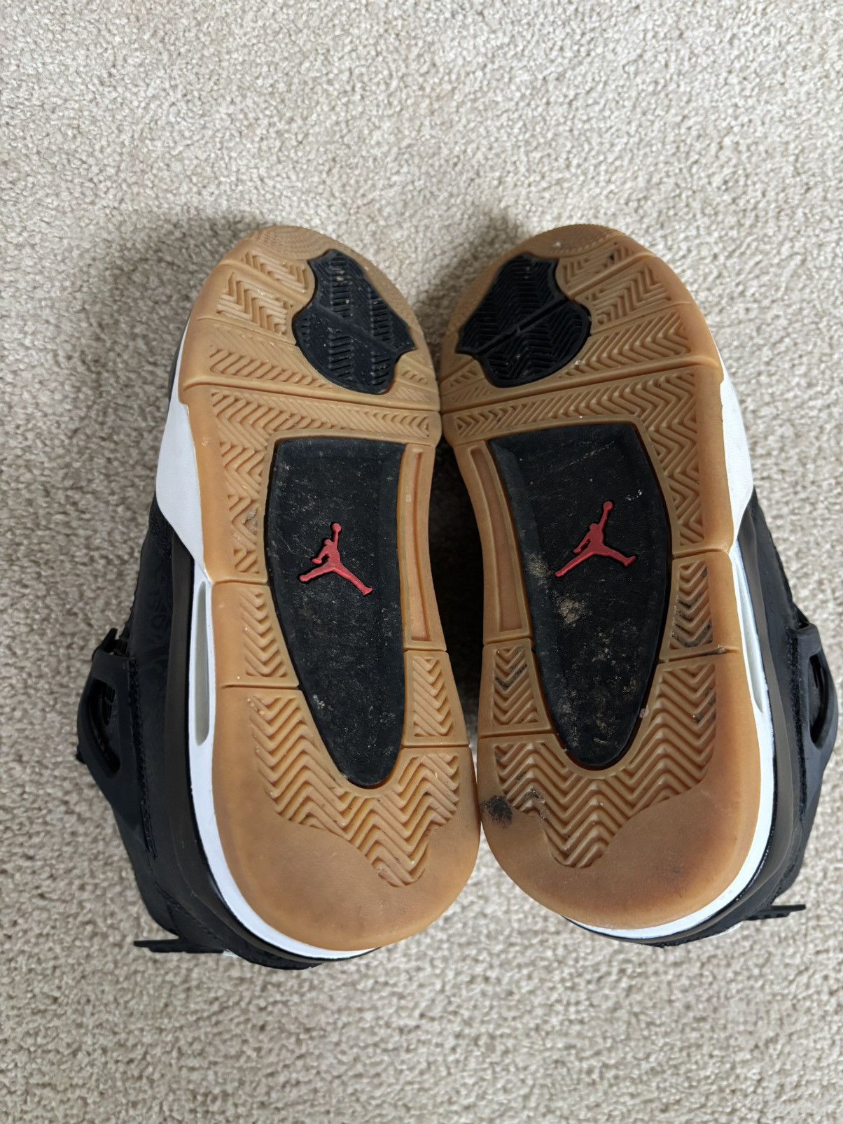 Jordan Brand × Nike Jordan 4 Retro 'Laser Black Gum' Size US 10 / EU 43 - 6 Thumbnail