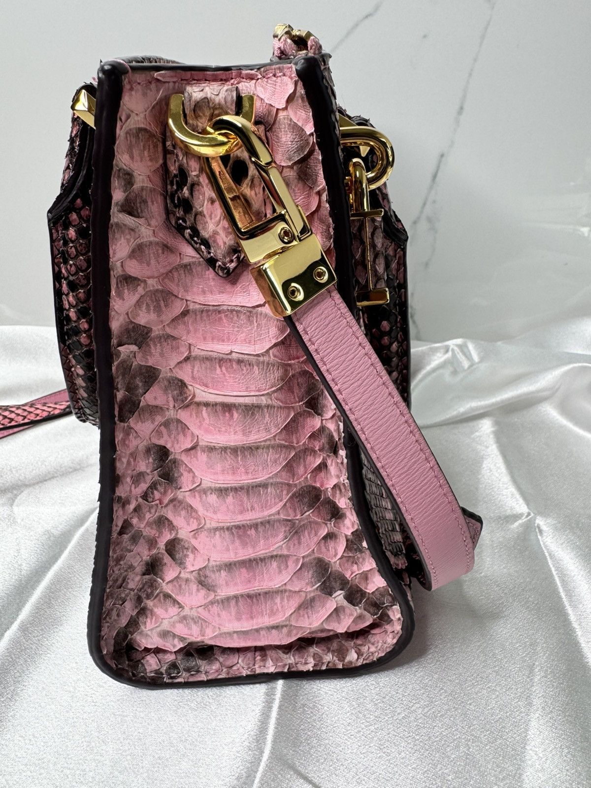 Michael Kors RARE 2015 Michael Kors Pink Python Casey Satchel Bag Size ONE SIZE - 10 Thumbnail