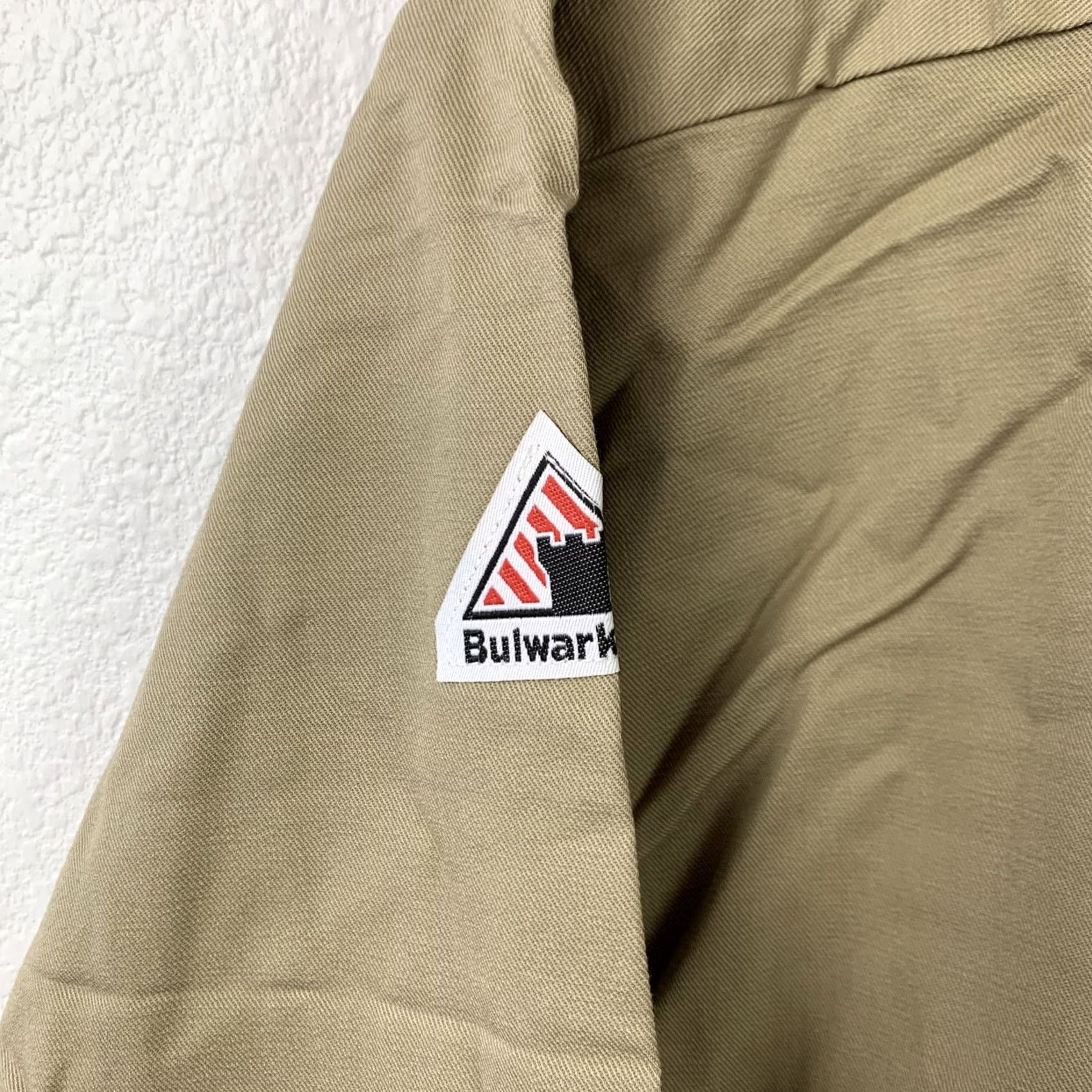 Vintage Bulwark Excel FR Flame Resistant Work Shirt Men's Large Regular Khaki Tan Size US L / EU 52-54 / 3 - 5 Thumbnail