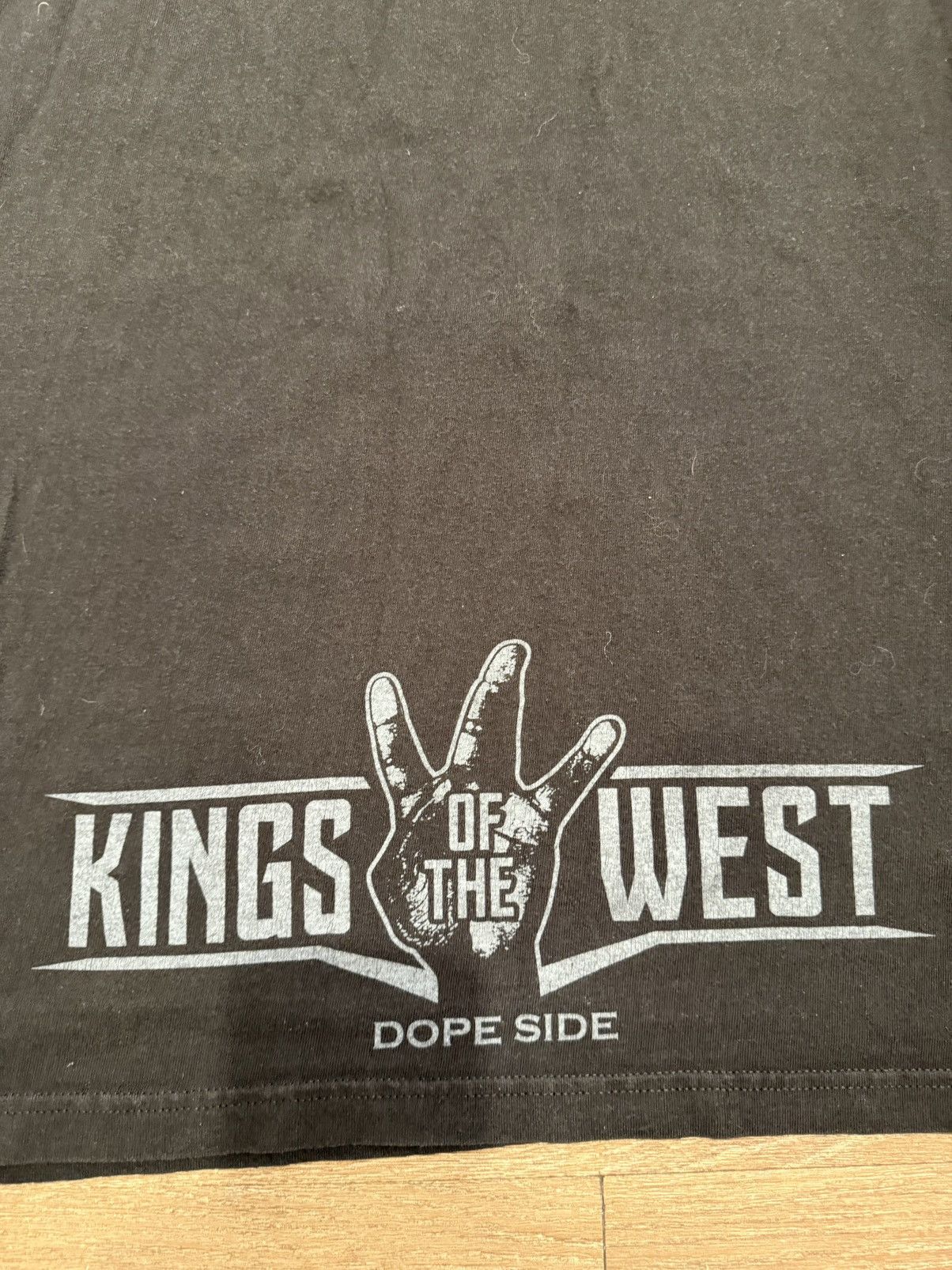 Vintage ***FINAL DROP***RARE KINGS OF THE WEST COAST CONCERT TANK XL Size US XL / EU 56 / 4 - 8 Thumbnail