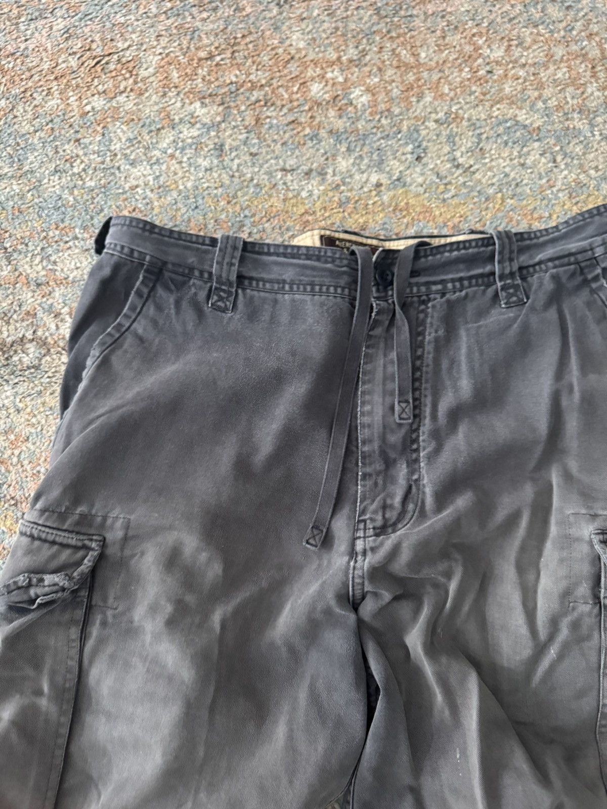 American Eagle Outfitters VTG American Eagle y2k Grey faded Cargo Shorts 34 Size US 34 / EU 50 - 4 Thumbnail