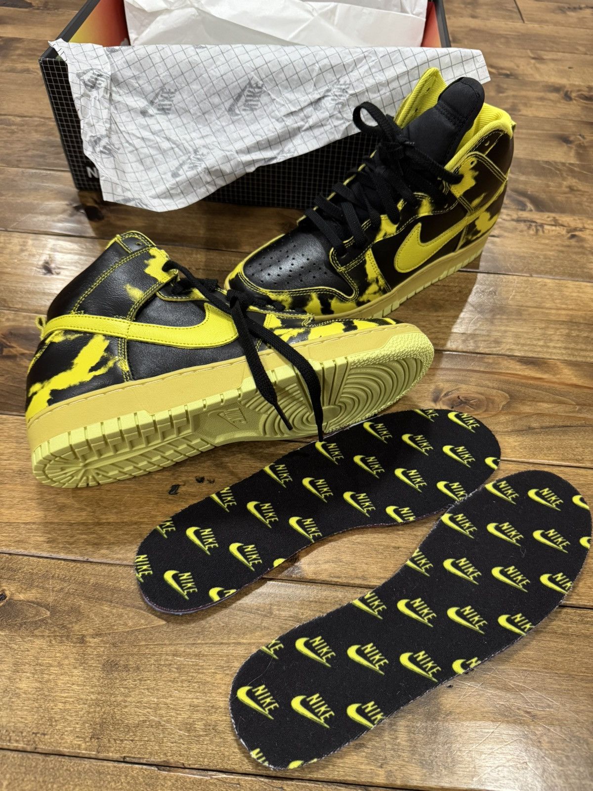 Nike Nike Dunk High 1985 SP Yellow Strike Size US 9.5 / EU 42-43 - 2 Thumbnail