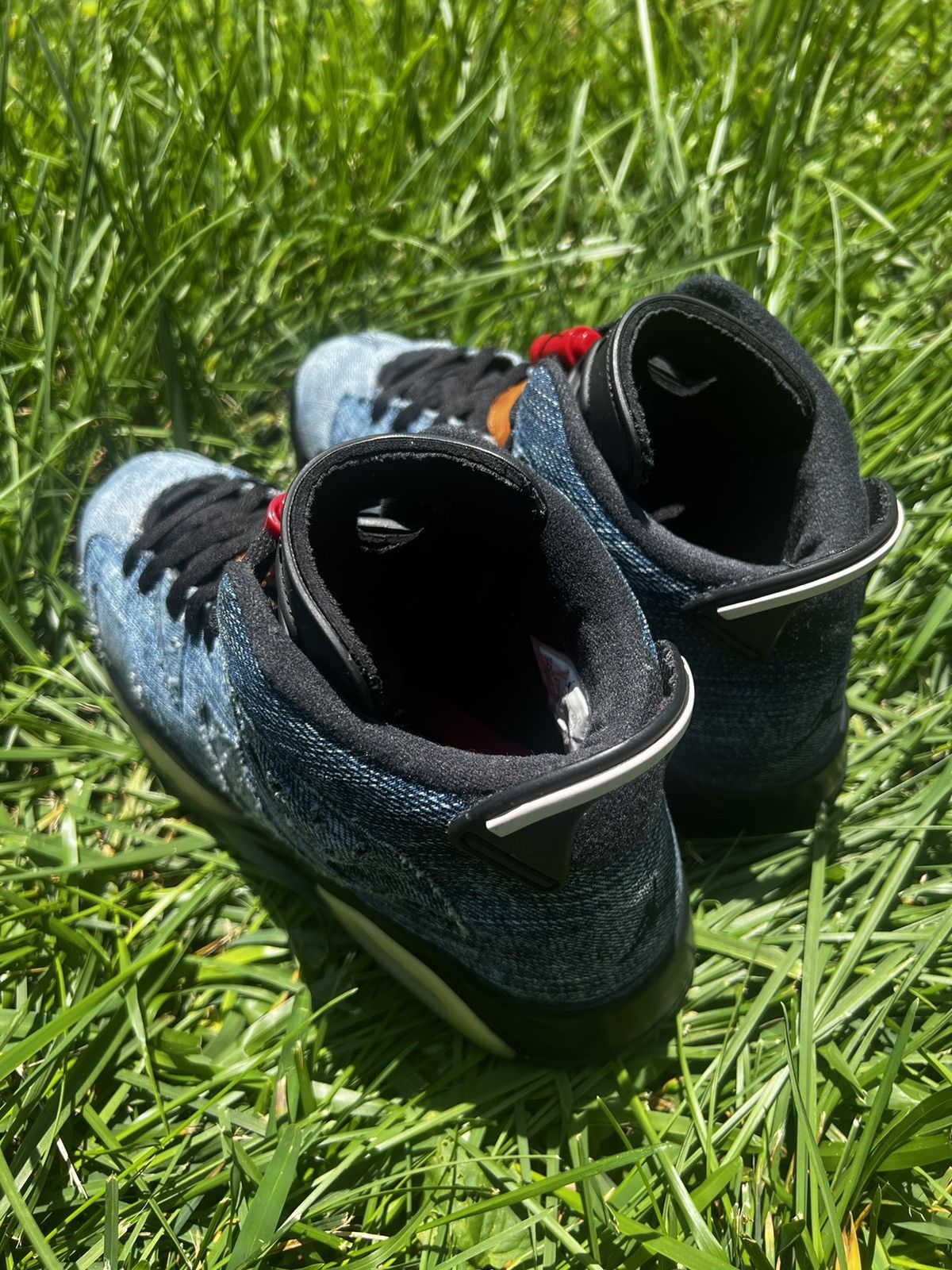 Jordan Brand CLEAN Air Jordan 6 Retro Denim size 7 Mens Blue shoes Size US 7 / EU 40 - 8 Thumbnail