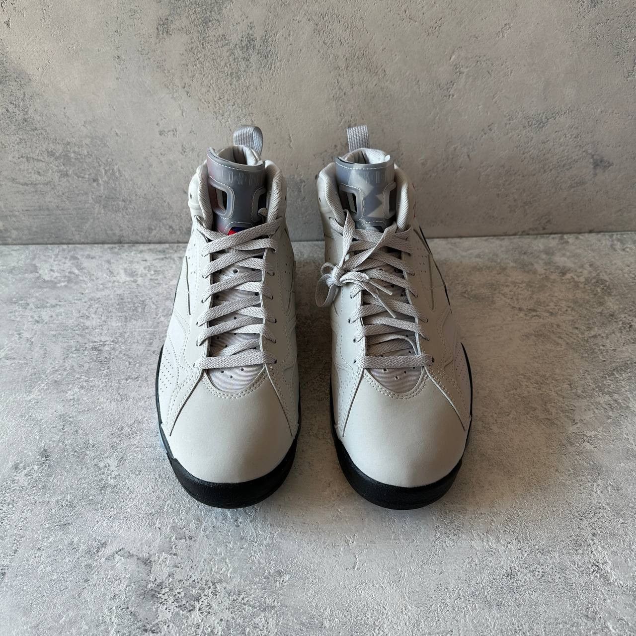 Jordan Brand Air Jordan MVP 678 'Toronto Raptors' DZ4475-026 Size 45 Size US 11 / EU 44 - 5 Thumbnail