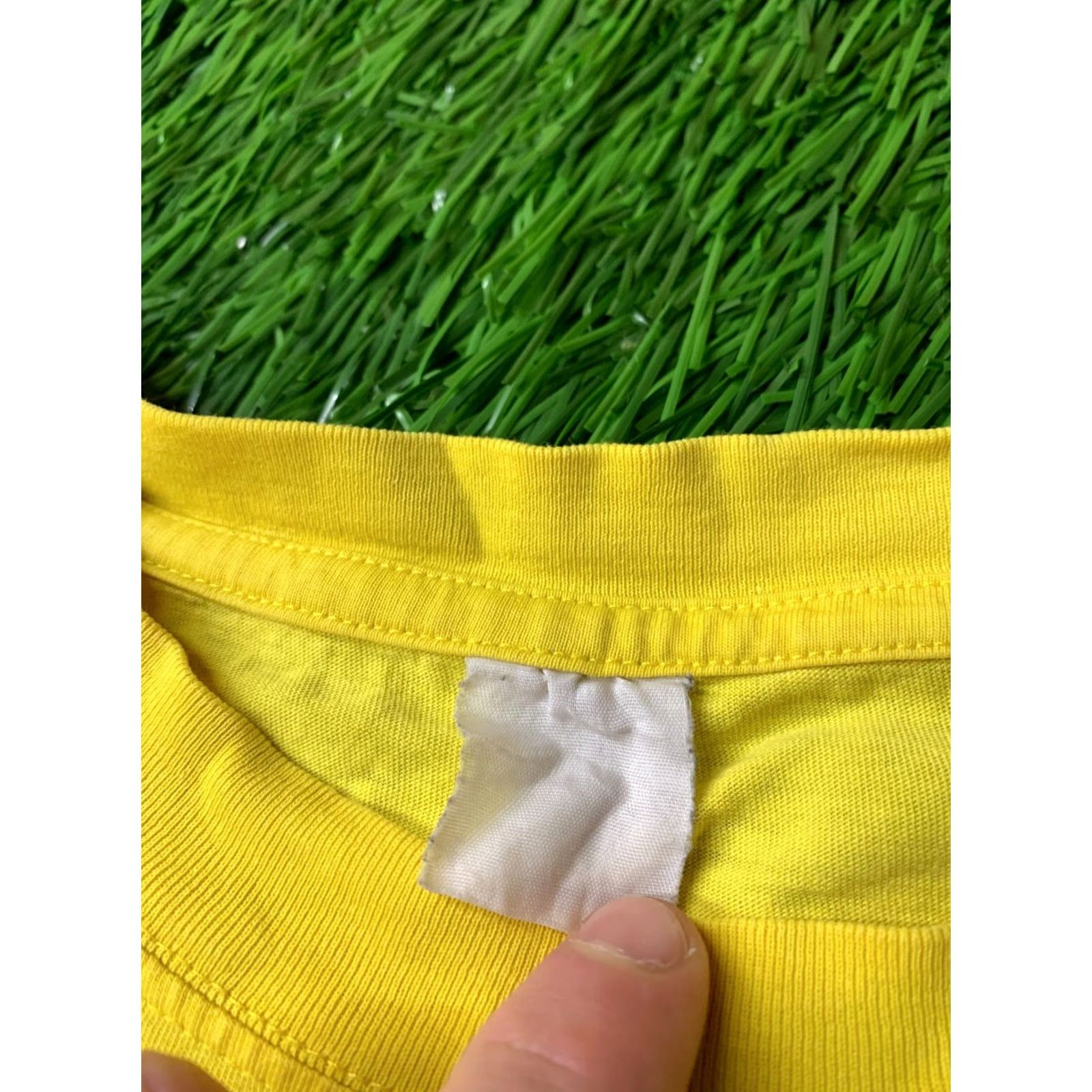 Greats VINTAGE Nike Shirt XL The City Of Glasgow Great Scottish Run 1995 Mens Yellow Short Sleeve Cotton T-Shirt Jersey 1990s Size US XL / EU 56 / 4 - 5 Thumbnail