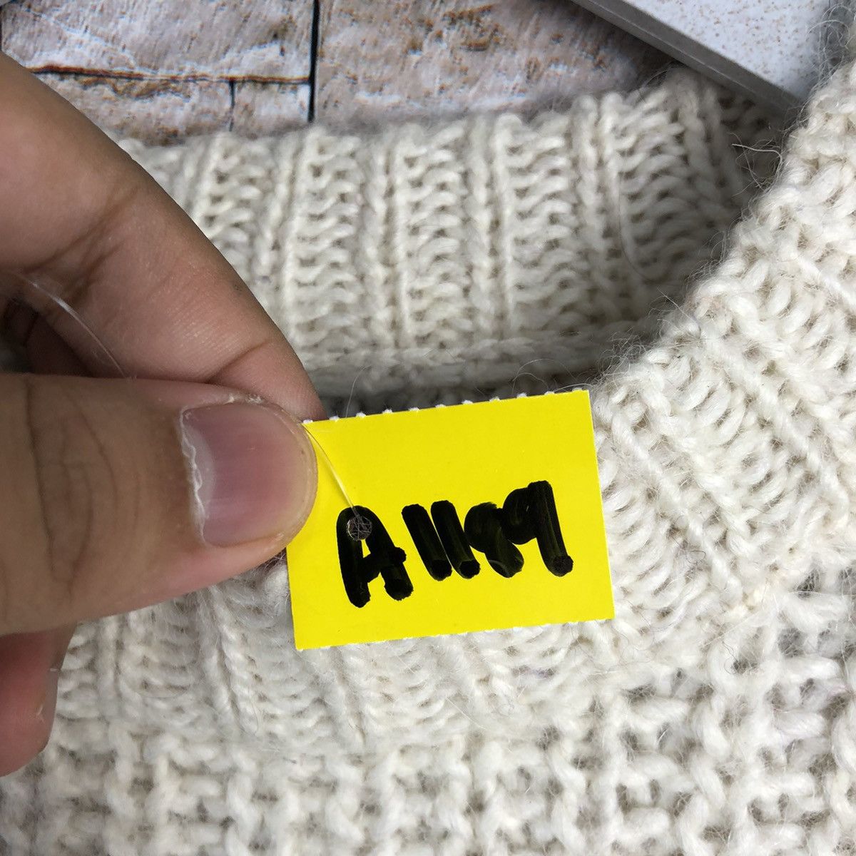 Homespun Knitwear × Japanese Brand × Kate Spade Kate Spade Saturday White mohair Knitwear #A1189 Size S / US 4 / IT 40 - 10 Thumbnail