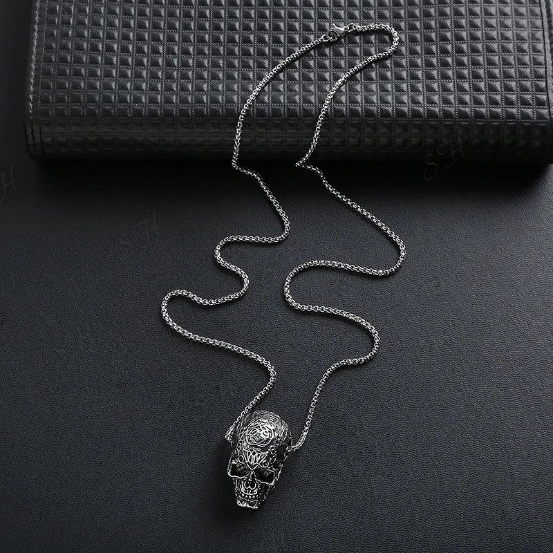 Vintage Retro Goth Skull Necklace Size ONE SIZE - 4 Thumbnail