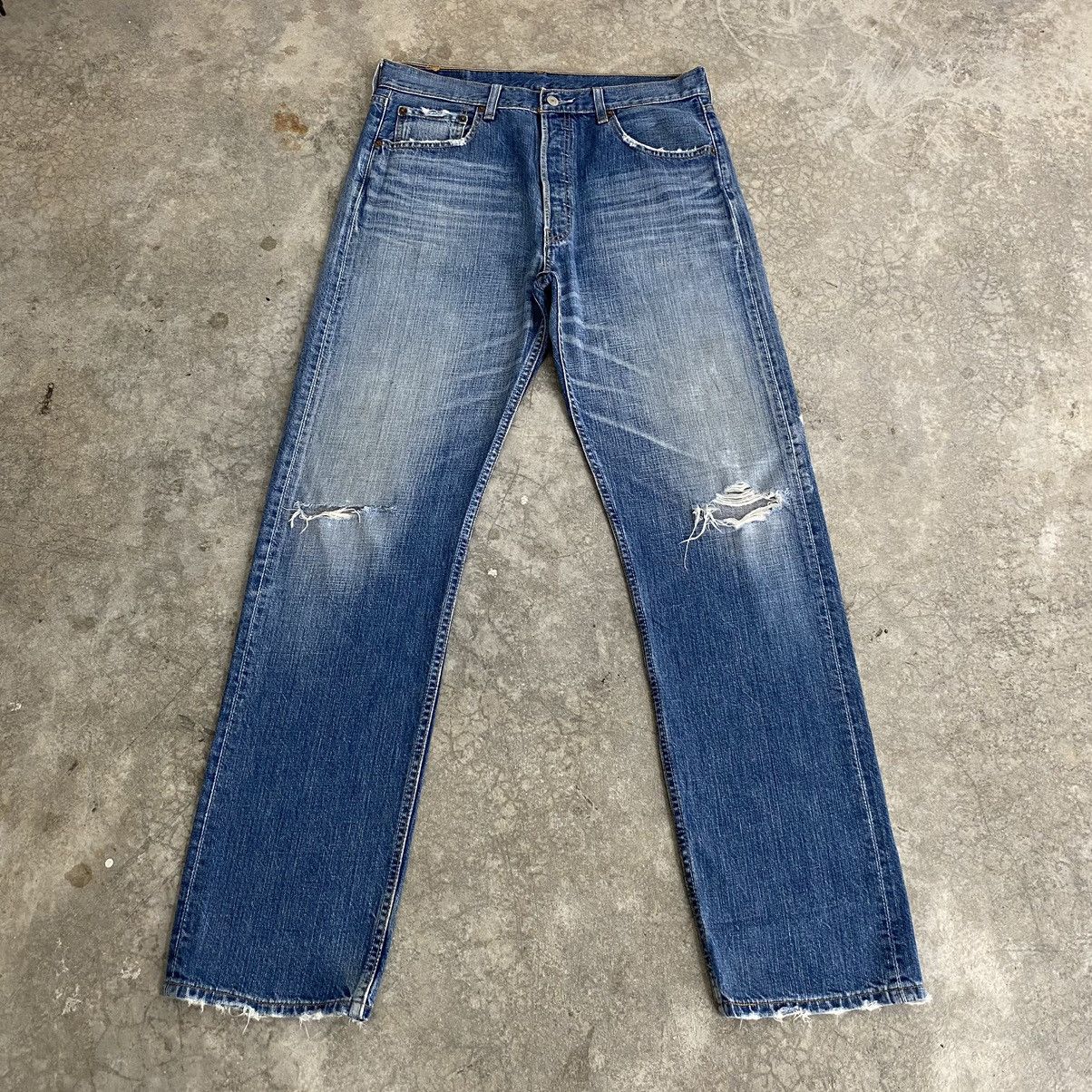 Levi's Size 33x32.5 Vintage 00’s Levis 501 Faded Blue Ripped Jeans Size US 33 - 1 Thumbnail