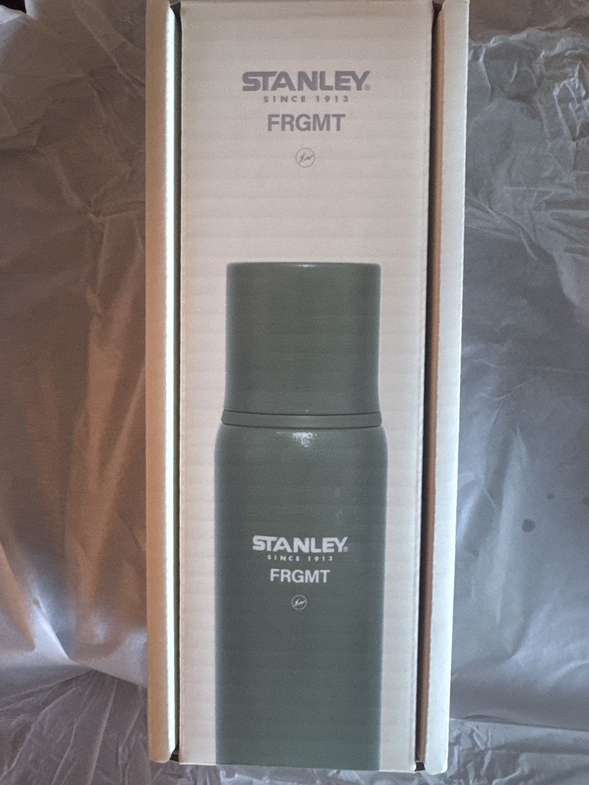 Stanley X Fragment Design 17 Oz Classic Vacuum Bottle - Accessories