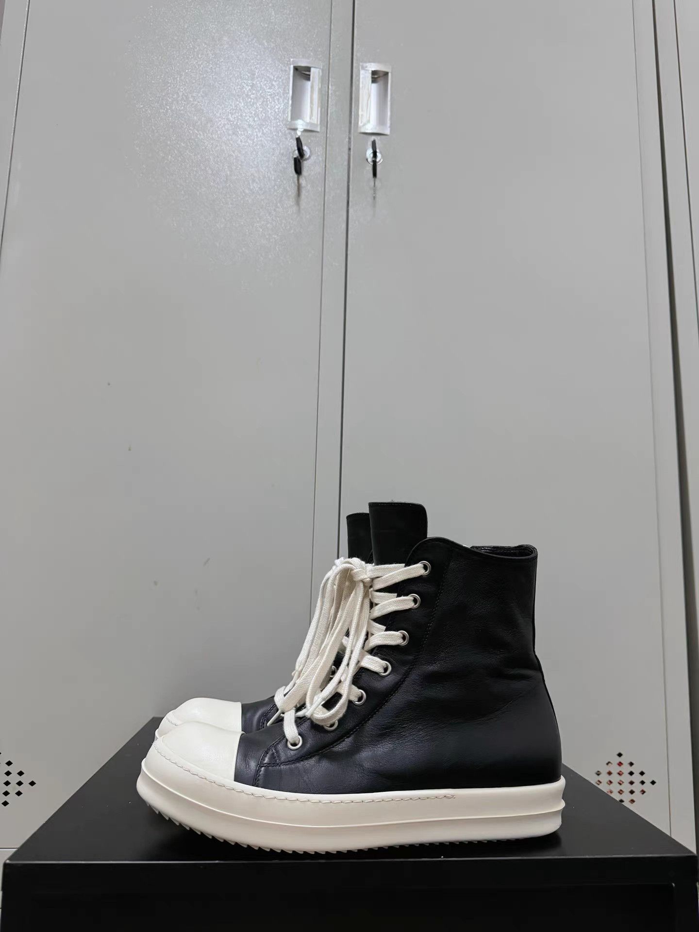 Rick Owens Rick Owens leather Converse high-top sneakers Size US 7 / EU 40 - 7 Thumbnail