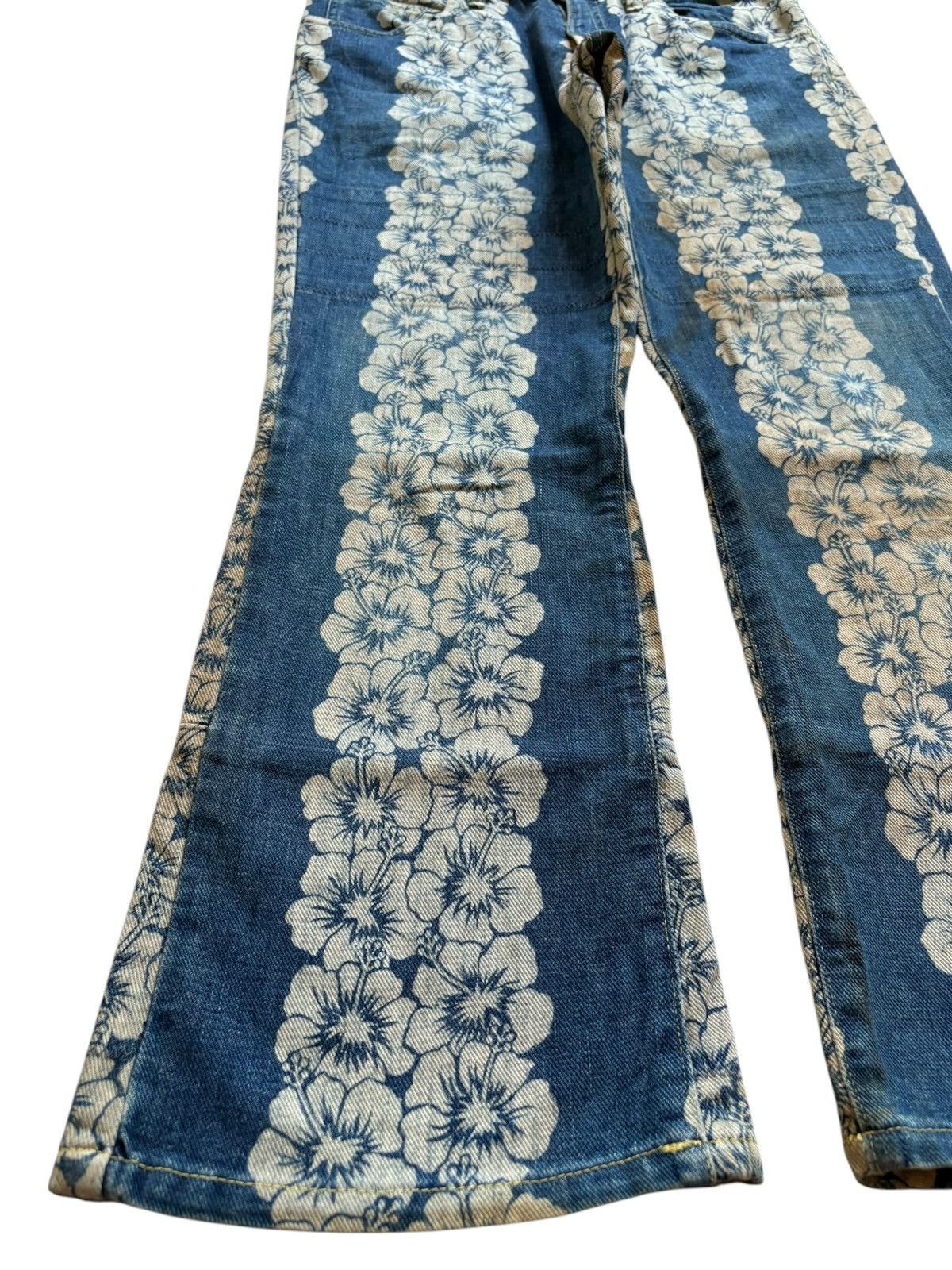 Hysteric Glamour Vintage Hysteric Glamour Mud Wash Flower Style Flare Jeans Size US 28 / EU 44 - 6 Thumbnail