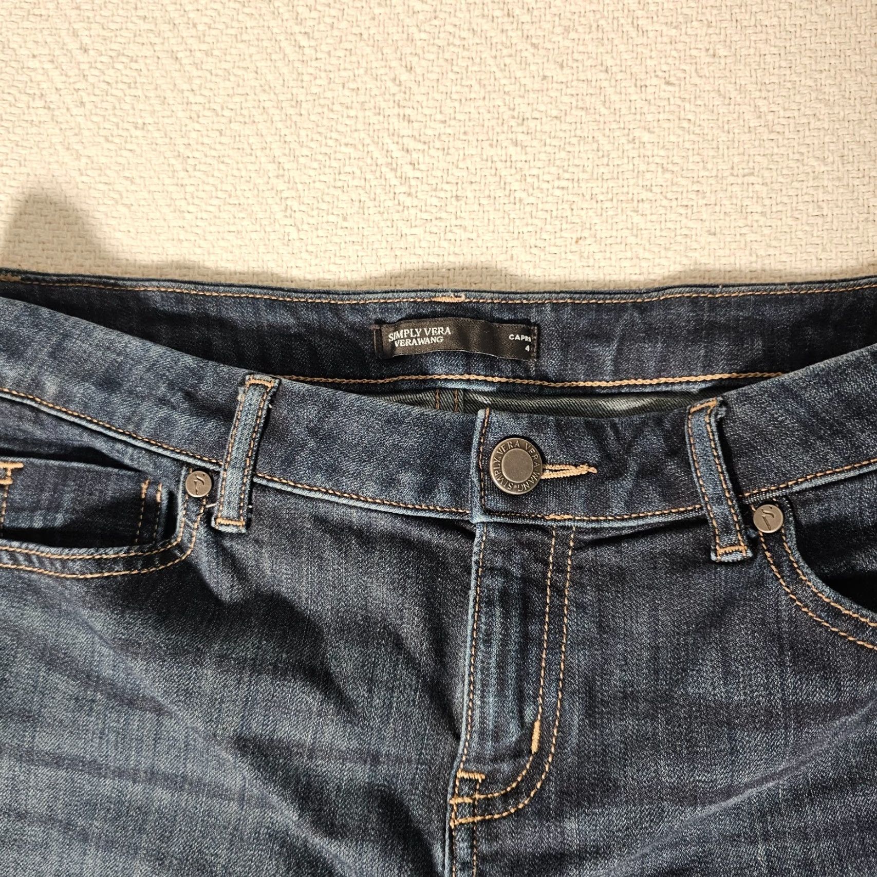 Vintage Simply Vera Wang Jeans Capri Size 4 Denim Dark Wash Stretch Body? Wait Size 27" / US 4 / IT 40 - 2 Thumbnail