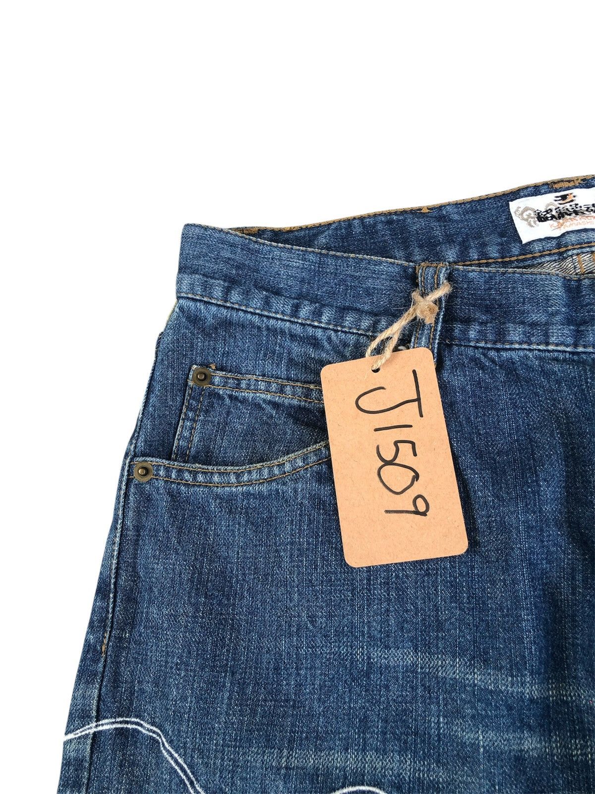 Karakuri Tamashii Karakuri Tamashii Embroidered Jeans Distressed Size US 31 - 13 Thumbnail