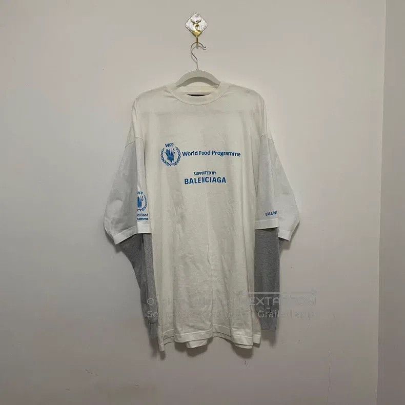 Balenciaga Balenciaga White gray WFP joint long-sleeved fake two piec Size US S / EU 44-46 / 1 - 1 Thumbnail