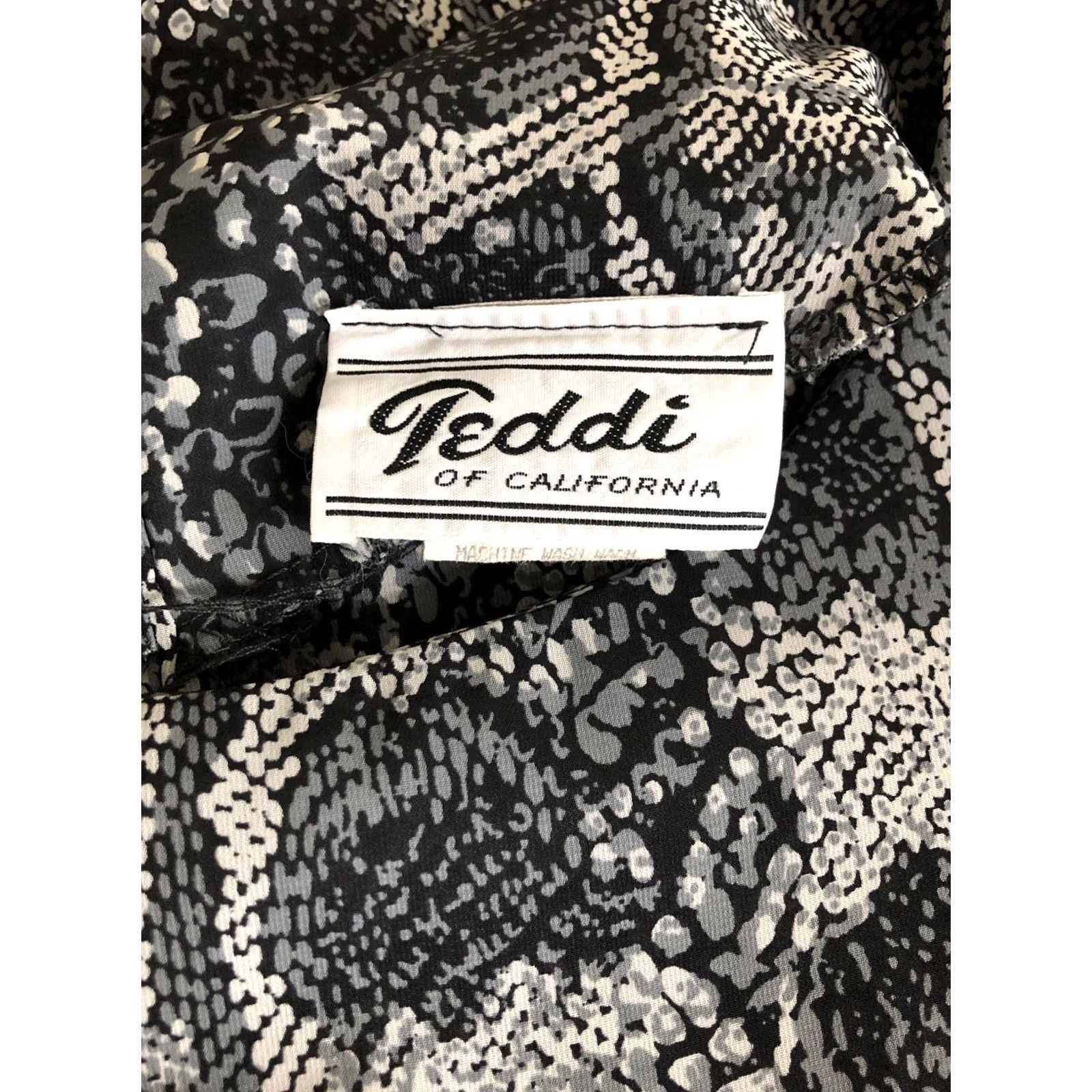 Vintage VINTAGE Teddi Button-Up Collared Gray Snake Top XL Women 90s Career Glam Chic Shirt Size XL / US 12-14 / IT 48-50 - 4 Thumbnail