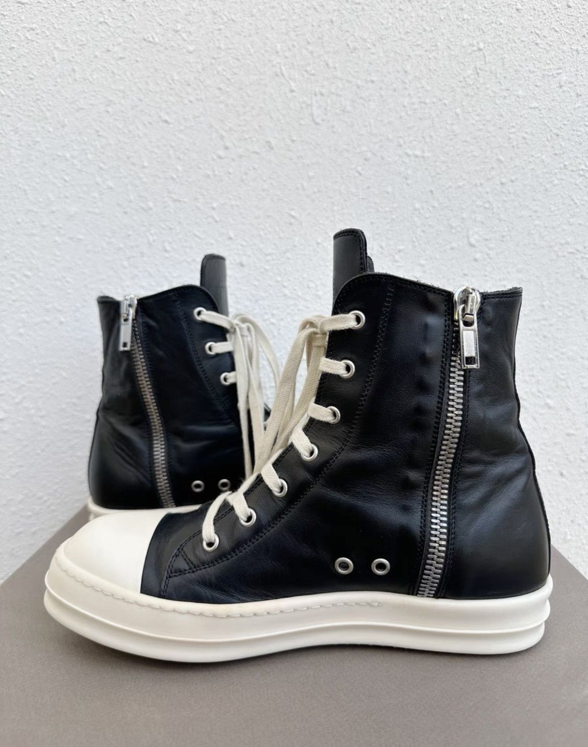 Rick Owens Rick Owens Mainline High-Top Black & White Patent Leather Size US 7 / EU 40 - 5 Thumbnail