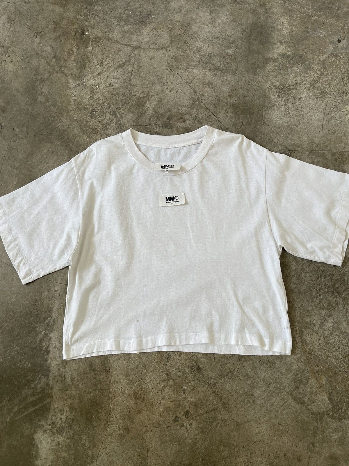Maison Margiela MM6 Maison Margiela Cropped Logo Tag Tee Size US S / EU 44-46 / 1 - 2 Thumbnail