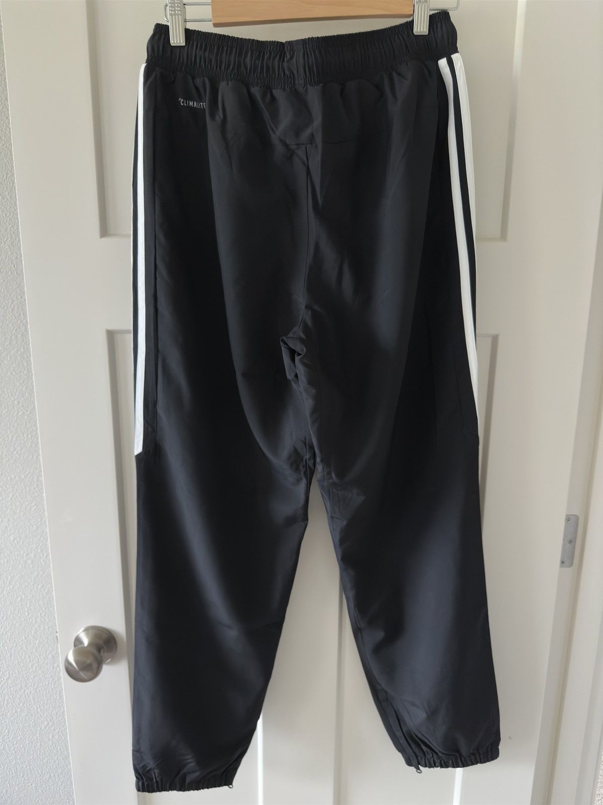 Adidas ADIDAS Classic Track Pants size Medium Size US 32 / EU 48 - 2 Thumbnail