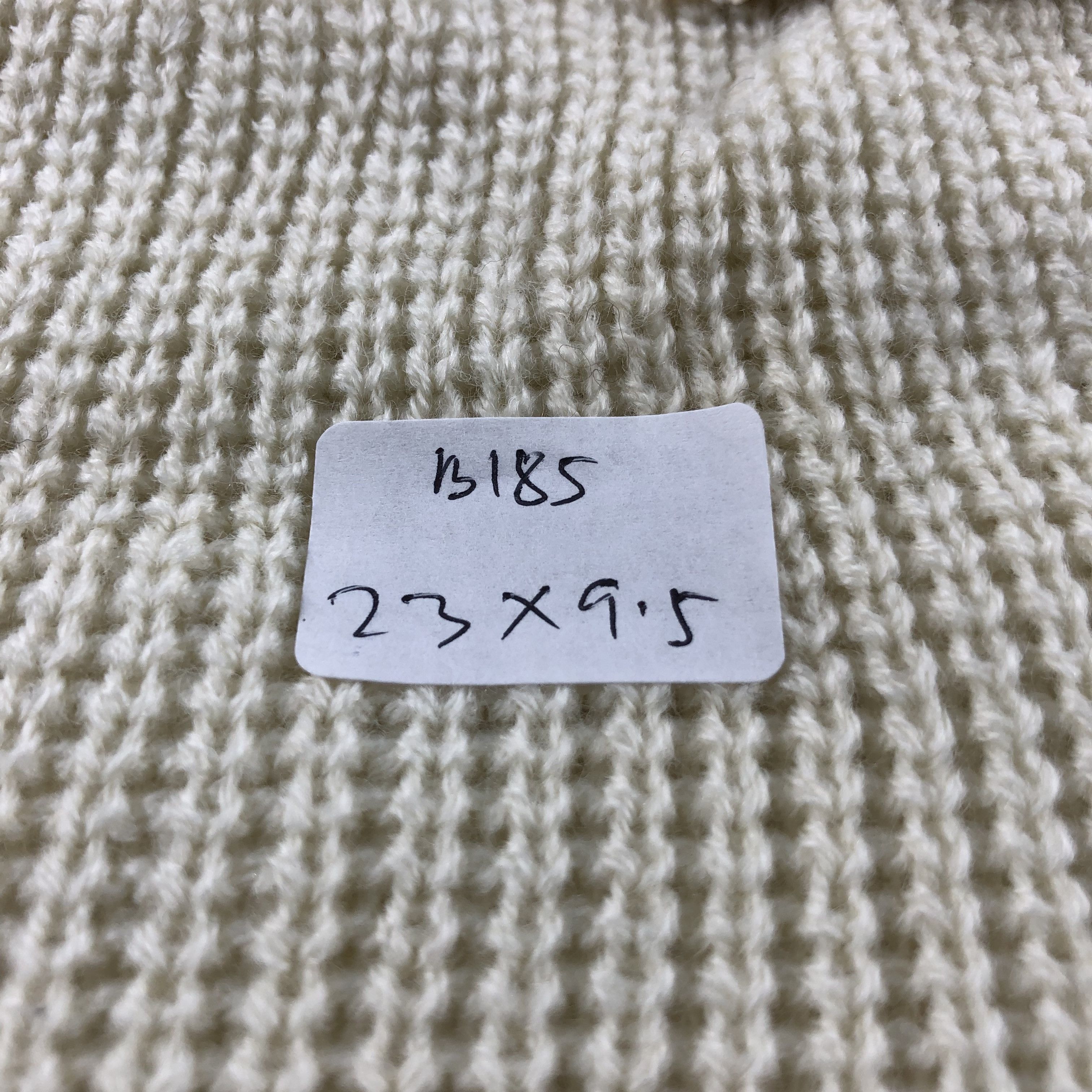 Vintage HushHush Beanie Snowcap Snow Hat Winter Hat B185 Size ONE SIZE - 11 Thumbnail