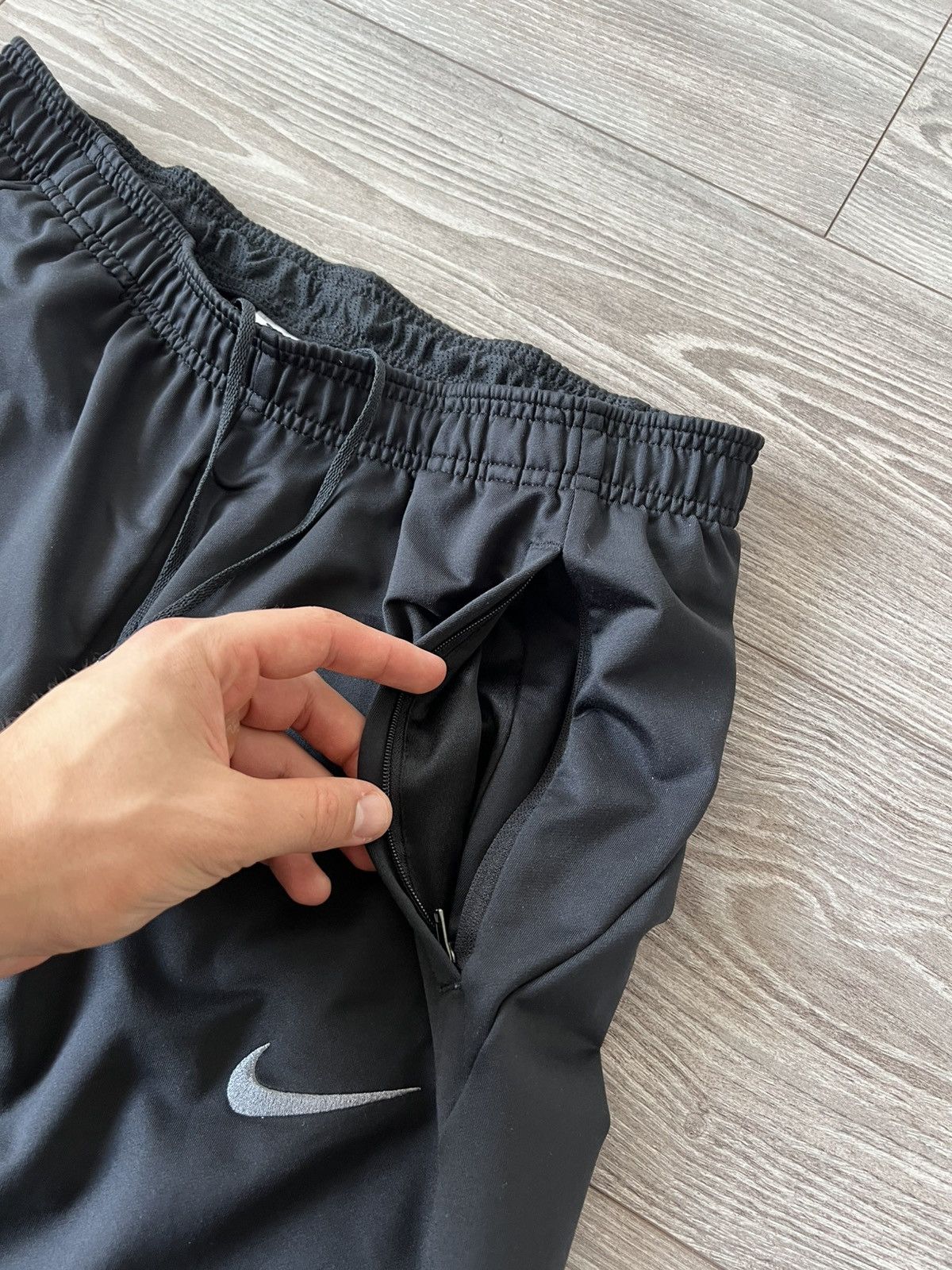 Nike Nike FCB Barcelona Football Slim Fit Regular Sweatpants Size US 34 / EU 50 - 18 Thumbnail