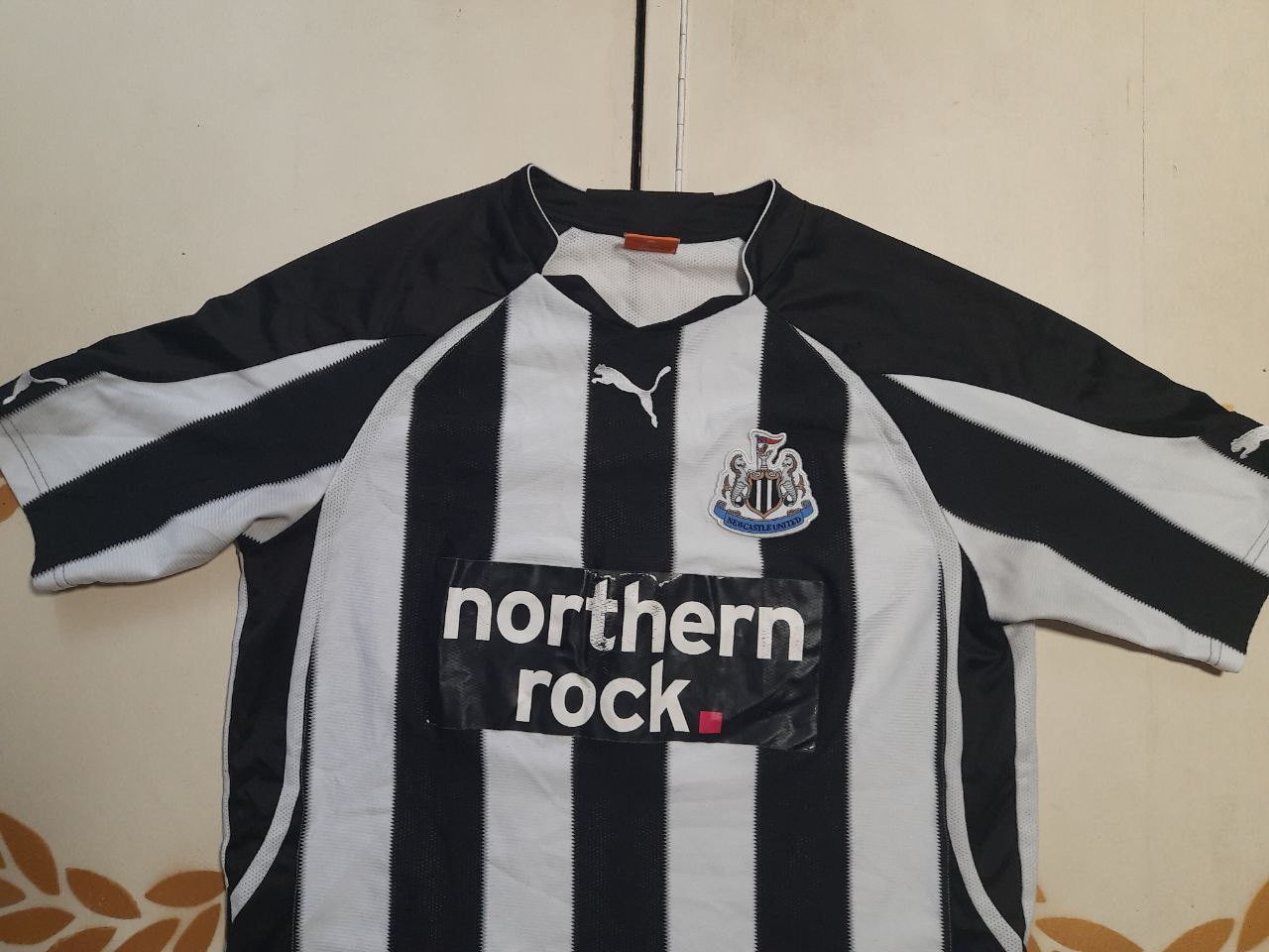 Puma Puma Newcastle United Home Jersey 2010-2011 Size US M / EU 48-50 / 2 - 4 Thumbnail