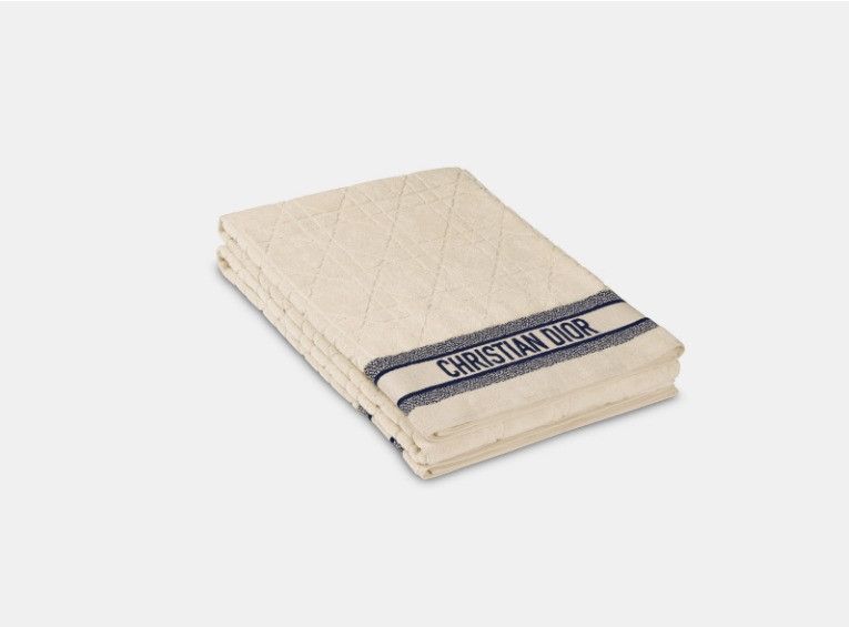 Dior o1w1db10325 Size: OS / 41CAN Beach Towel in Beige Size ONE SIZE - 4 Thumbnail