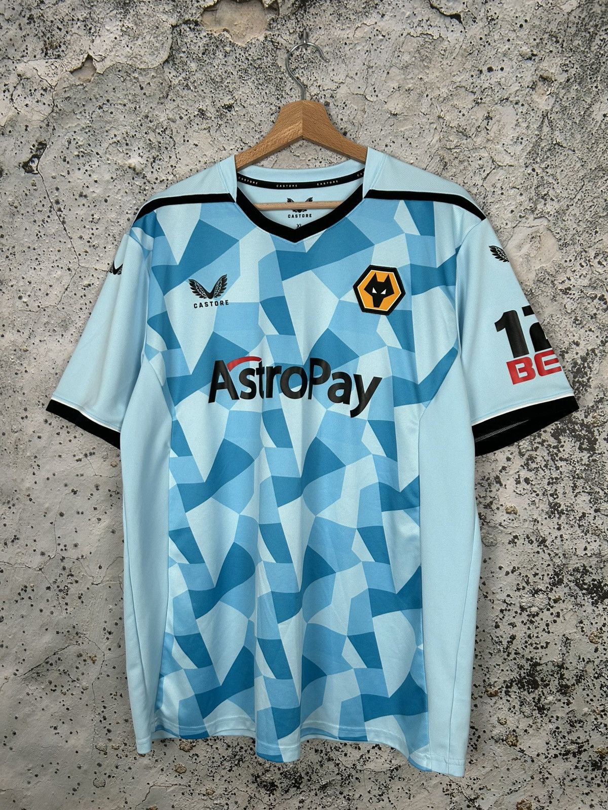 Castore Wolves Premier League Castore Soccer Jersey Football Size US XL / EU 56 / 4 - 1 Thumbnail