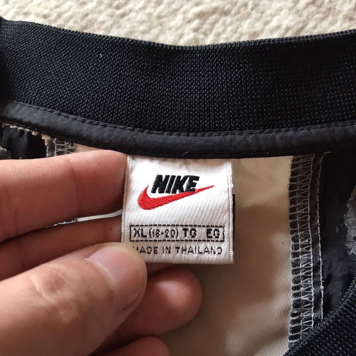 Nike × Vintage Vintage Y2K Nike Heavy Nylon Drill Black Sweatshirt size S/M Size US S / EU 44-46 / 1 - 9 Thumbnail