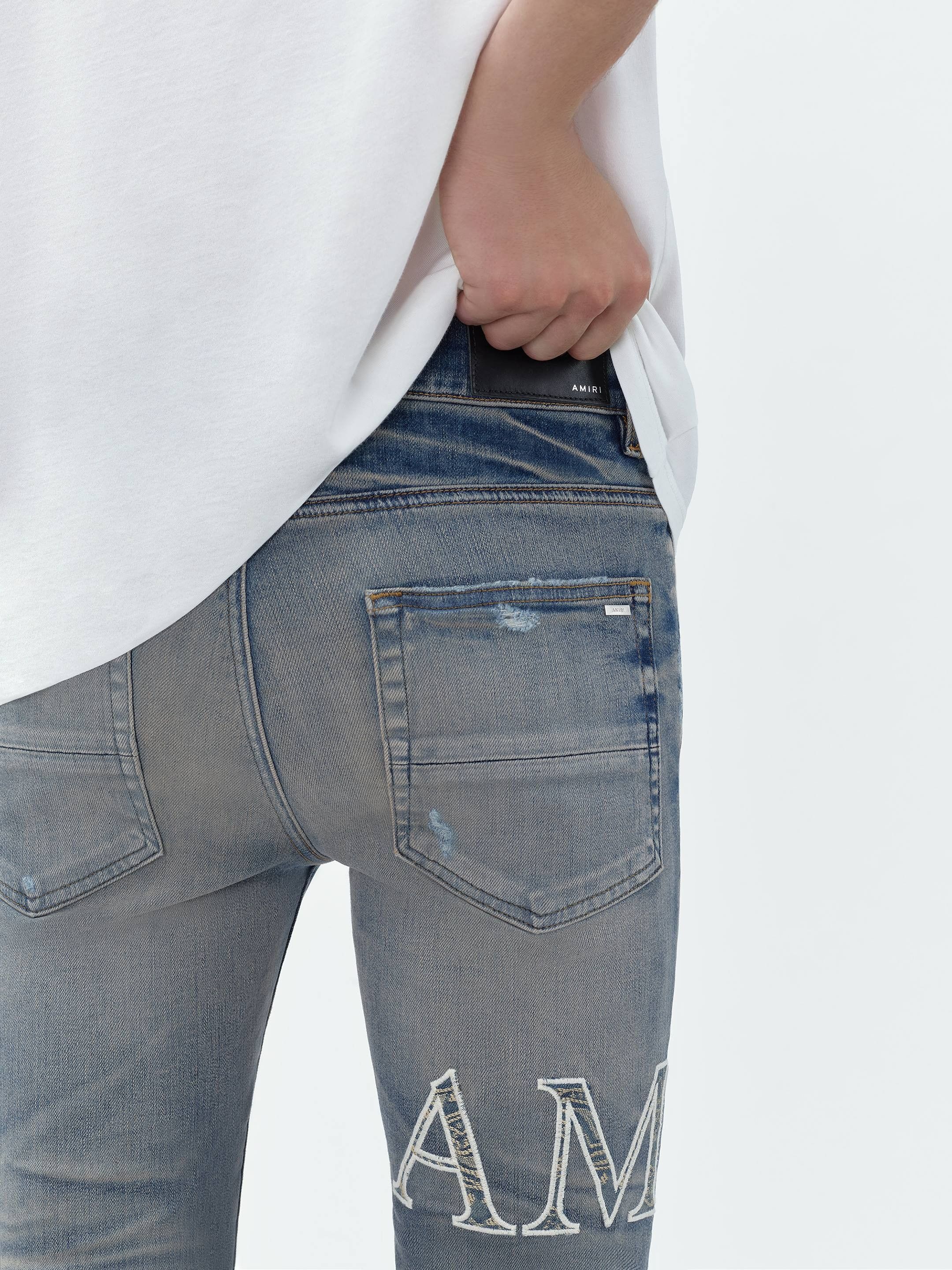 Amiri oc11z0225 Core Logo Jeans in Blue Size US 31 - 7 Thumbnail