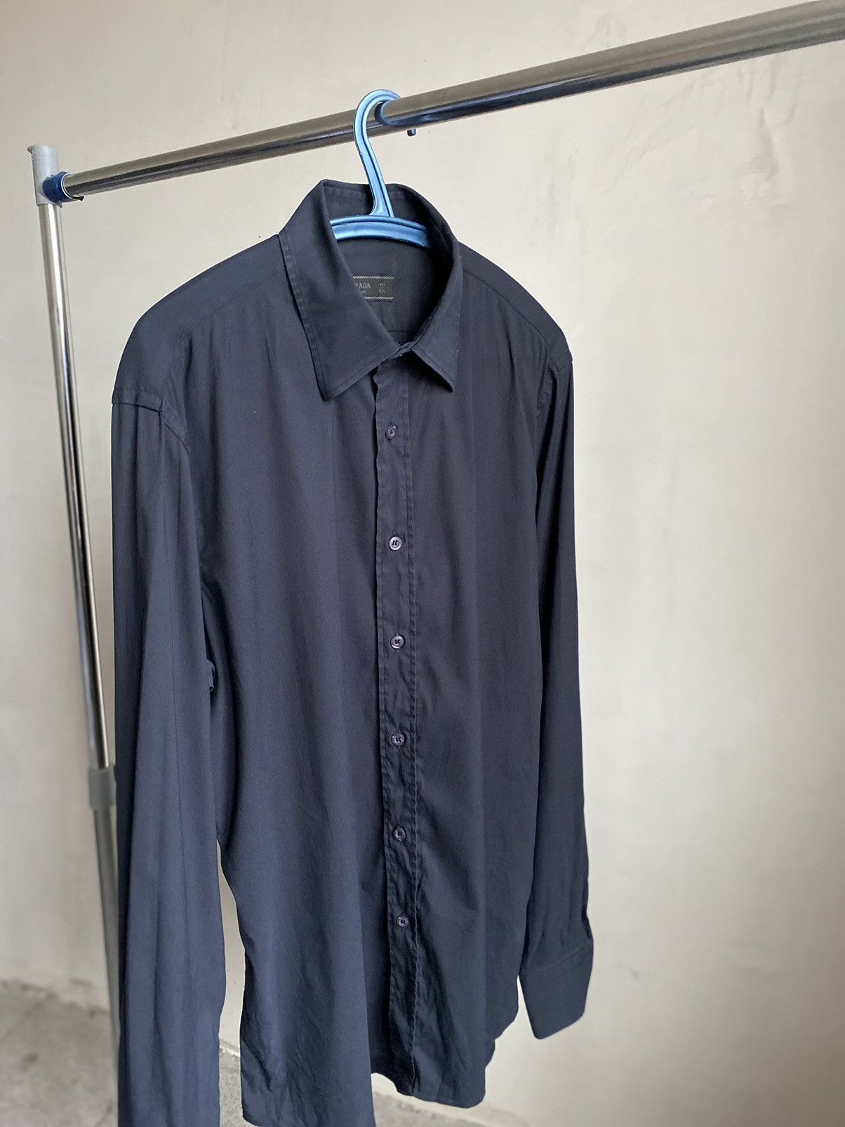 Prada Prada shirt business design collared button up Size US M / EU 48-50 / 2 - 2 Thumbnail