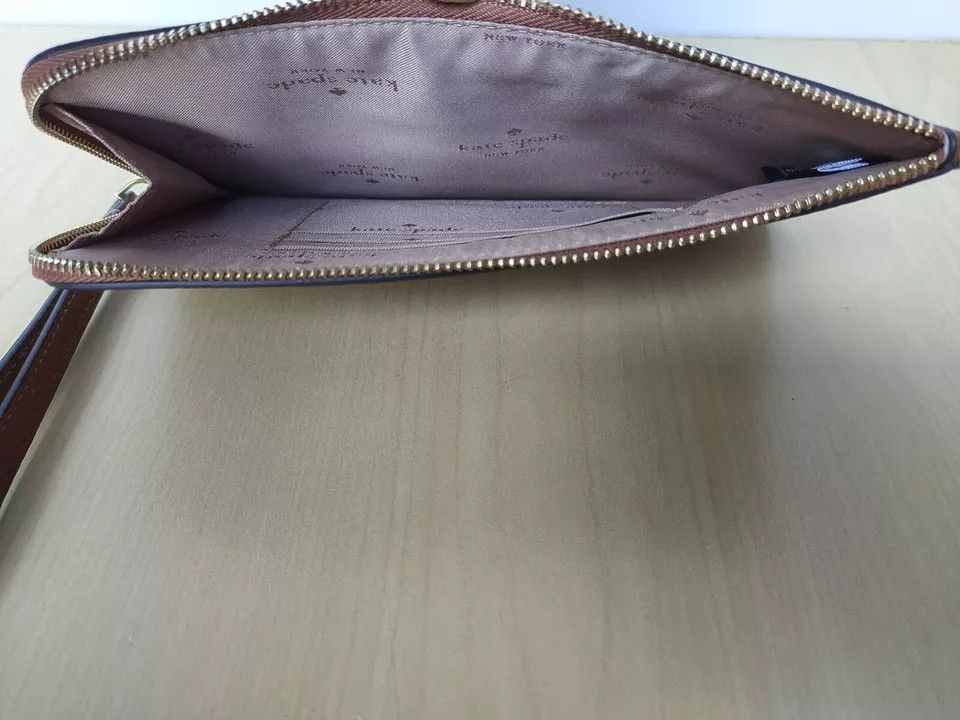 Kate Spade Kate Spade New York L-Zip Leather Wristlet T-0023 Size ONE SIZE - 8 Thumbnail