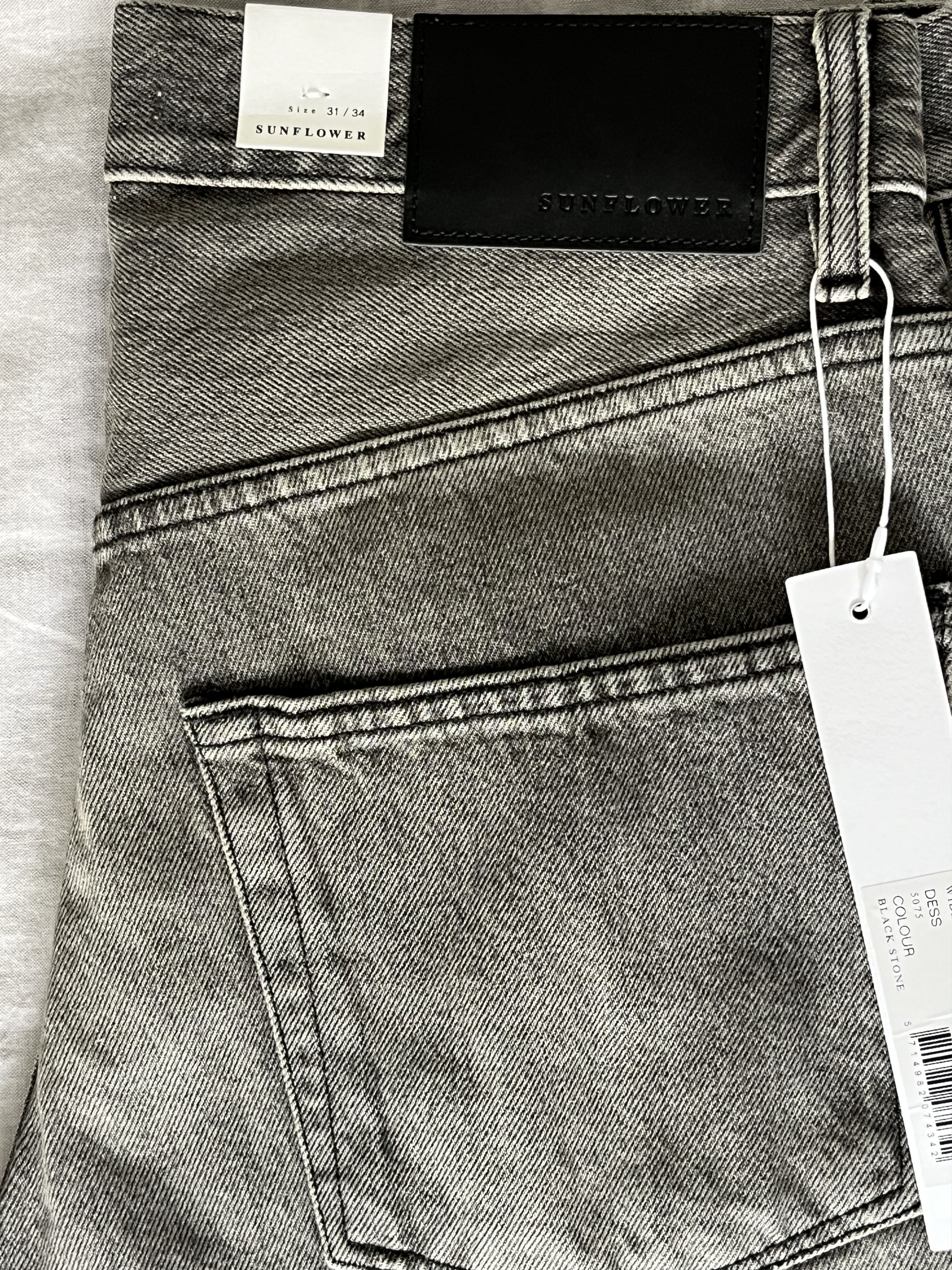 Sunflower Wide Twist - Washed Gray Size US 31 - 2 Thumbnail