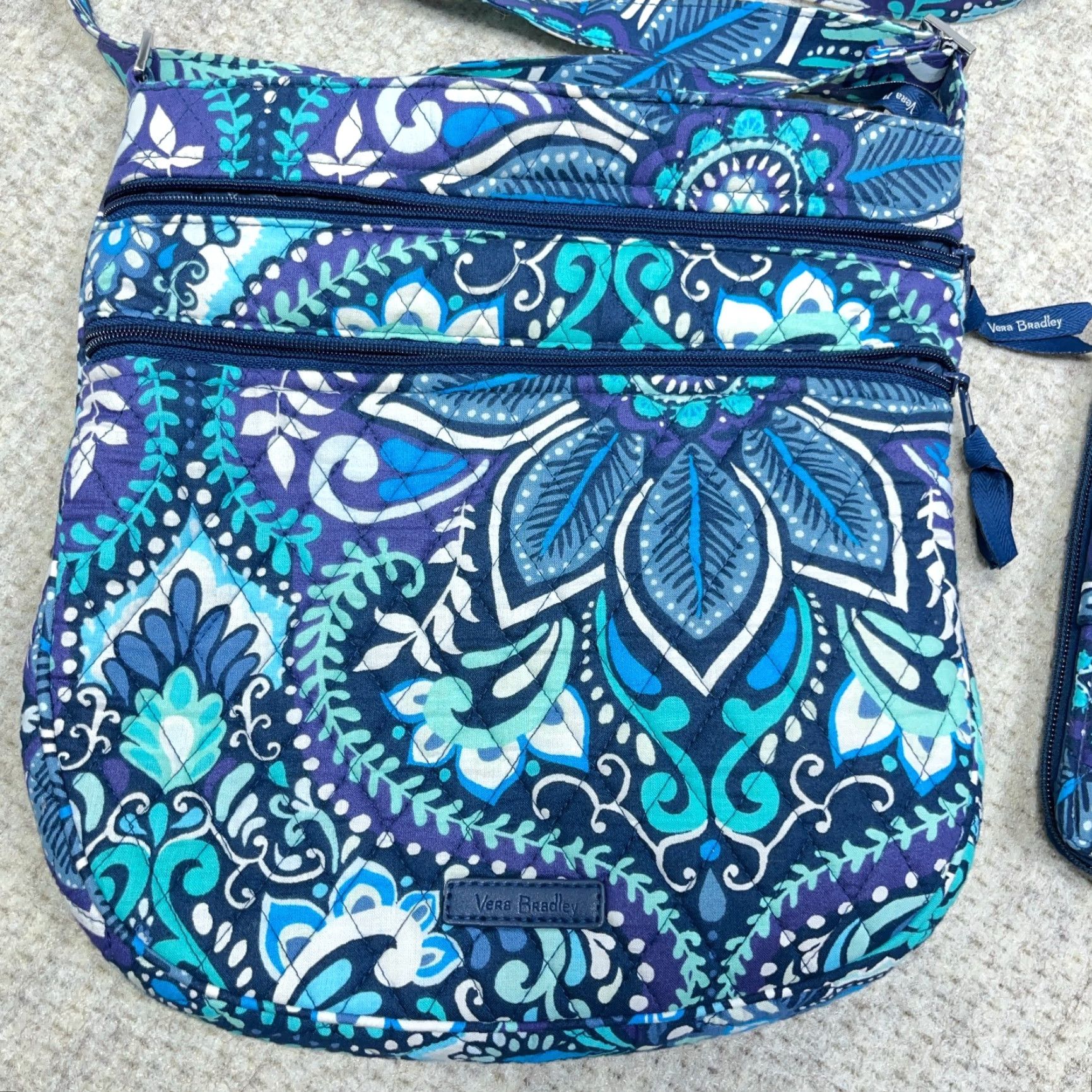 Vera Bradley Vera Bradley Crossbody Bag Women's Large Blue Island Medallion Quilt Pouch Wallet With Zip Molded Floral Size ONE SIZE - 3 Thumbnail
