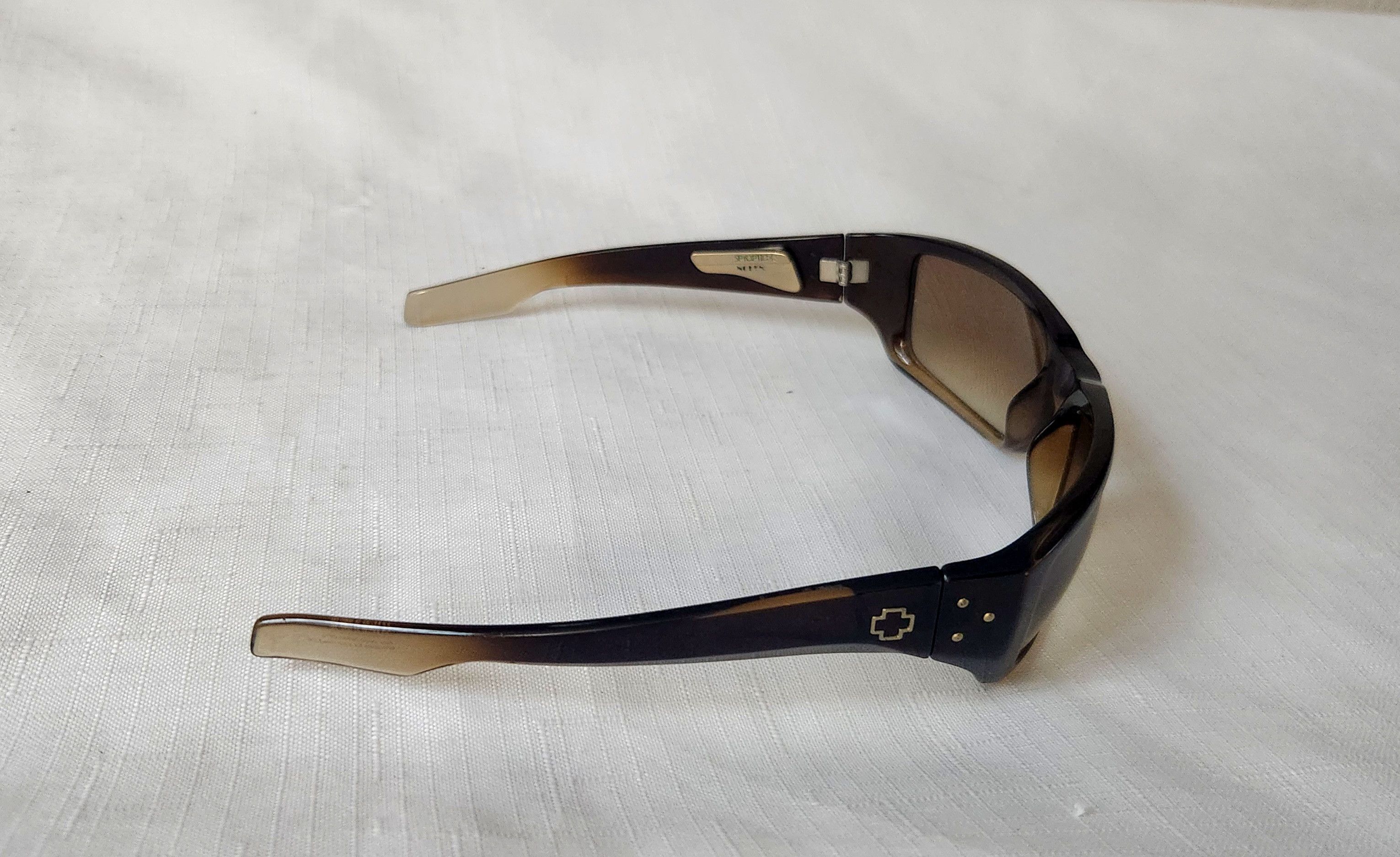 SPY Optic × Vintage RAY BAN RB 4181 601 3N THICK SHINY BLACK SUNGLASSES Size ONE SIZE - 2 Thumbnail