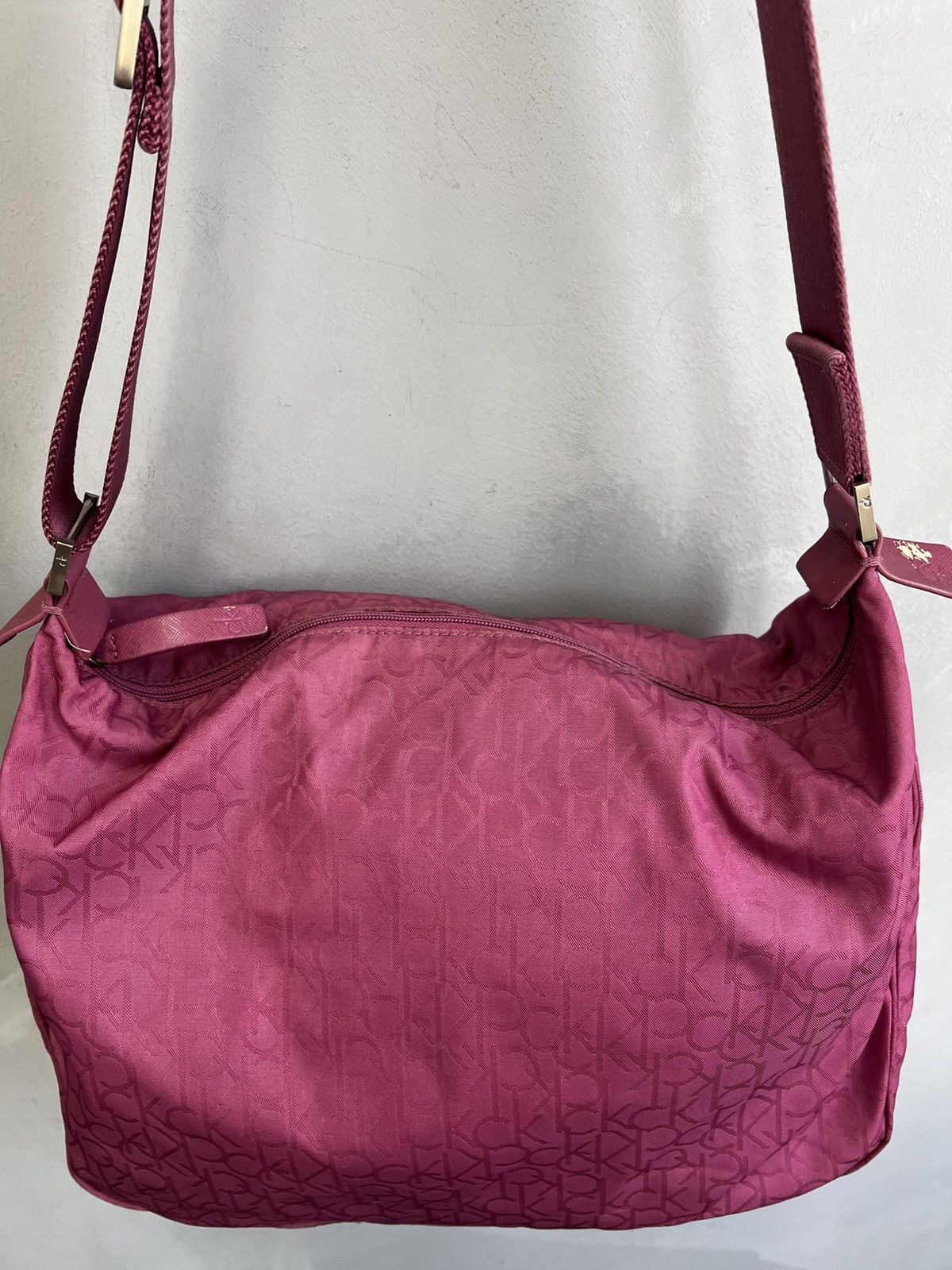 Calvin Klein VINTAGE ARCHIVE MONOGRAM CALVIN KLEIN NYLON MASSENGER BAG Size ONE SIZE - 7 Thumbnail