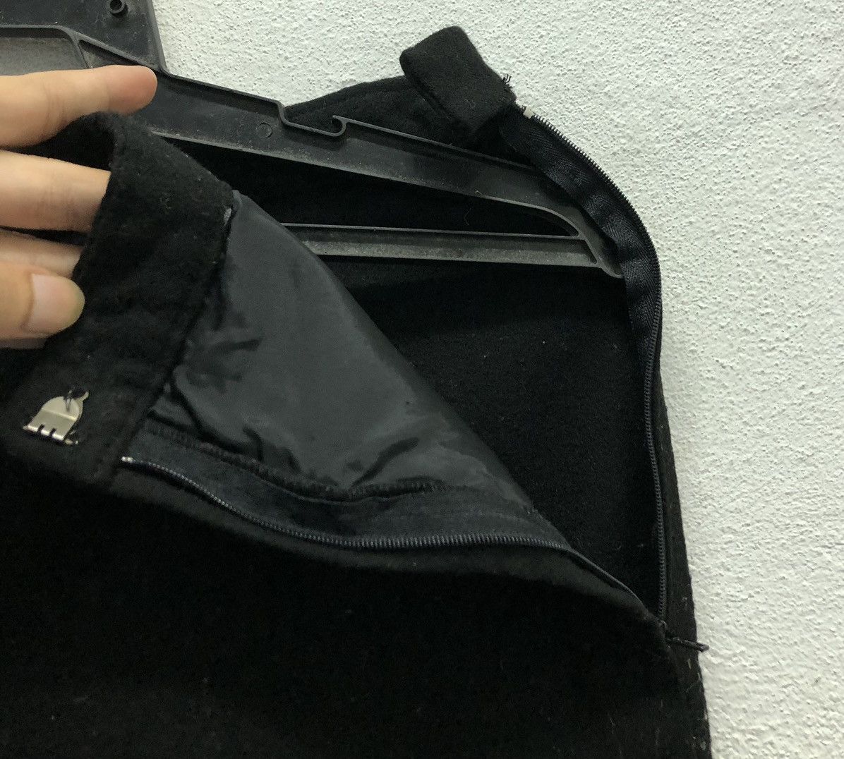 Tricot Comme des Garcons Vintage Tricot Comme Des Garçons Made In Japan Wool Pants Size 30" / US 8 / IT 44 - 8 Thumbnail