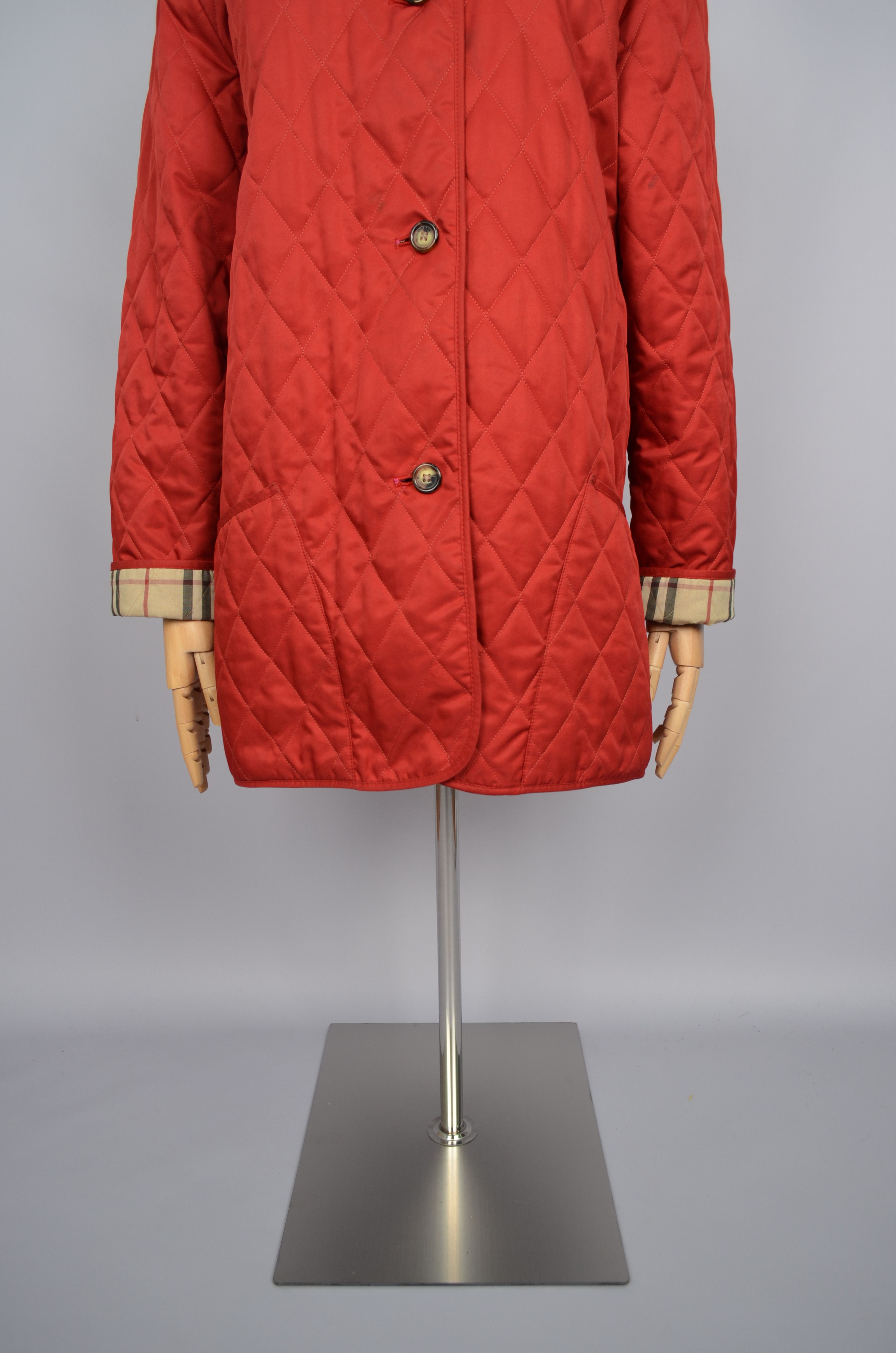 Burberry Burberry Quilted Red Jacket Nova Check Size S RARE P2P 20'4" Size S / US 4 / IT 40 - 3 Thumbnail