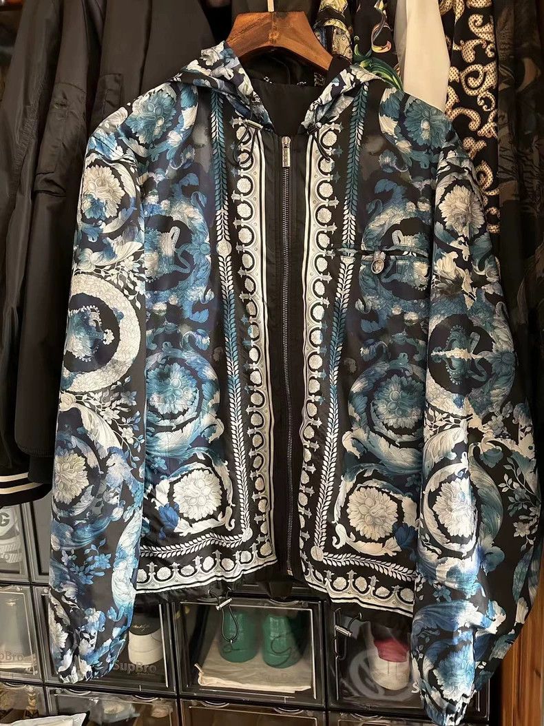 Versace Versace Main line thin coat Size US M / EU 48-50 / 2 - 1 Thumbnail