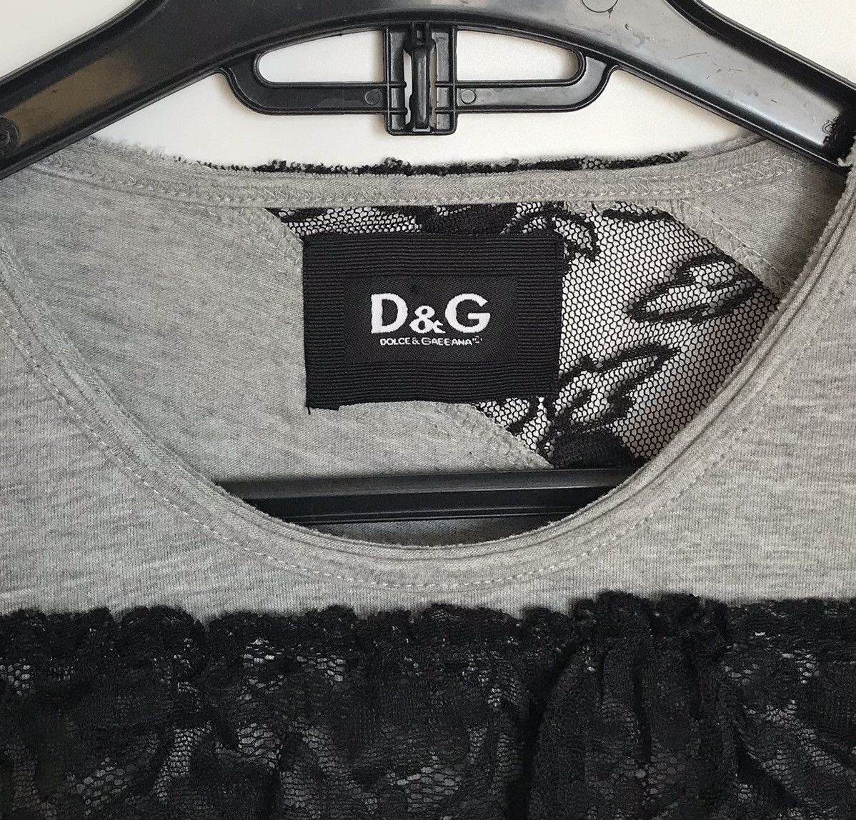 Dolce & Gabbana Dolce & Gabbana Women’s Grey T-Shirt with Black Lace Overlay Size S / US 4 / IT 40 - 4 Thumbnail