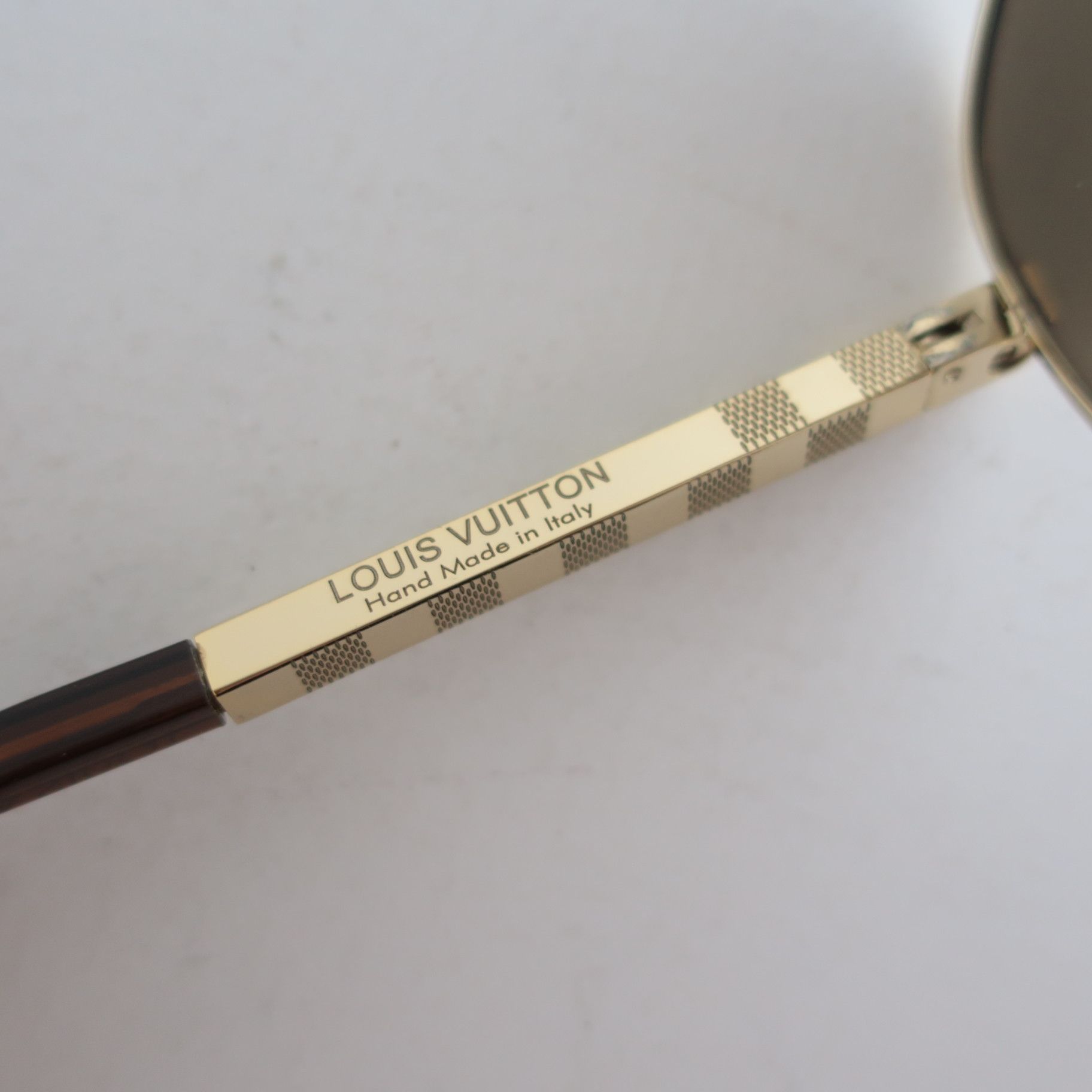 Louis Vuitton Louis Vuitton Goldtone Monogram Attitude Pilote Size ONE SIZE - 4 Thumbnail
