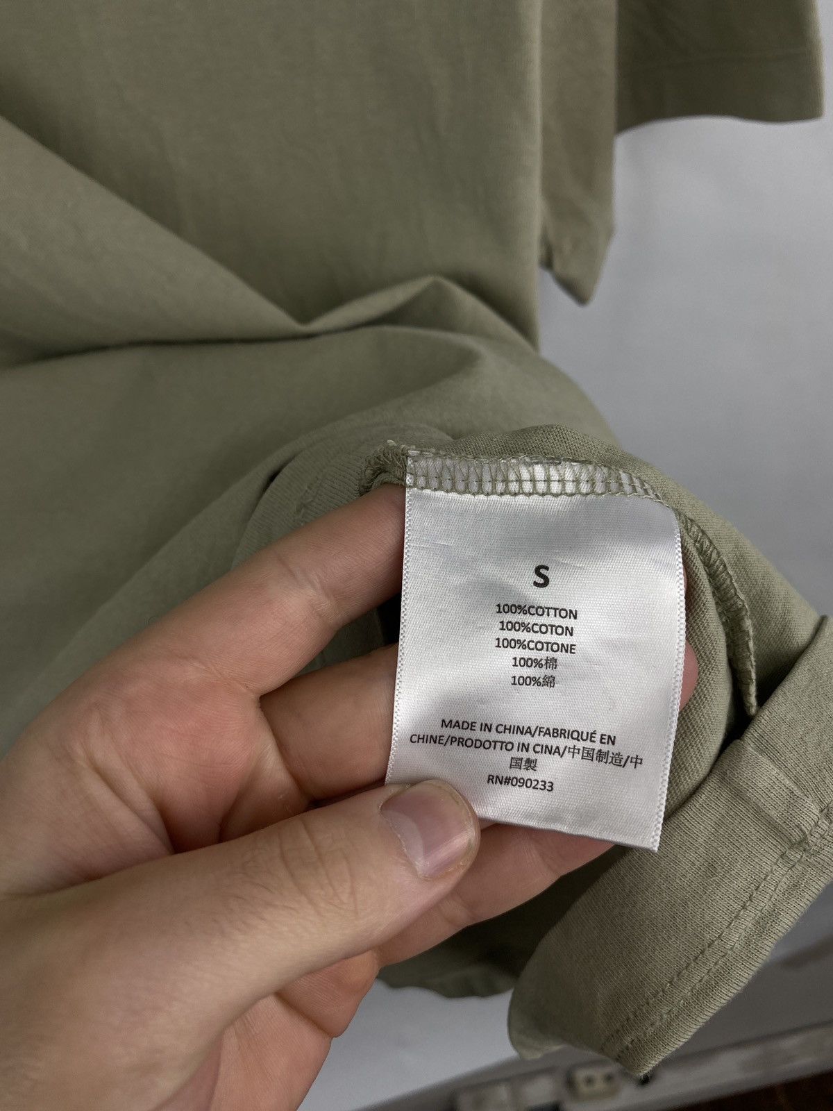 Essentials Essentials Fear Of God Y2K T-Shirt Hype Rare Retro Size US S / EU 44-46 / 1 - 7 Thumbnail
