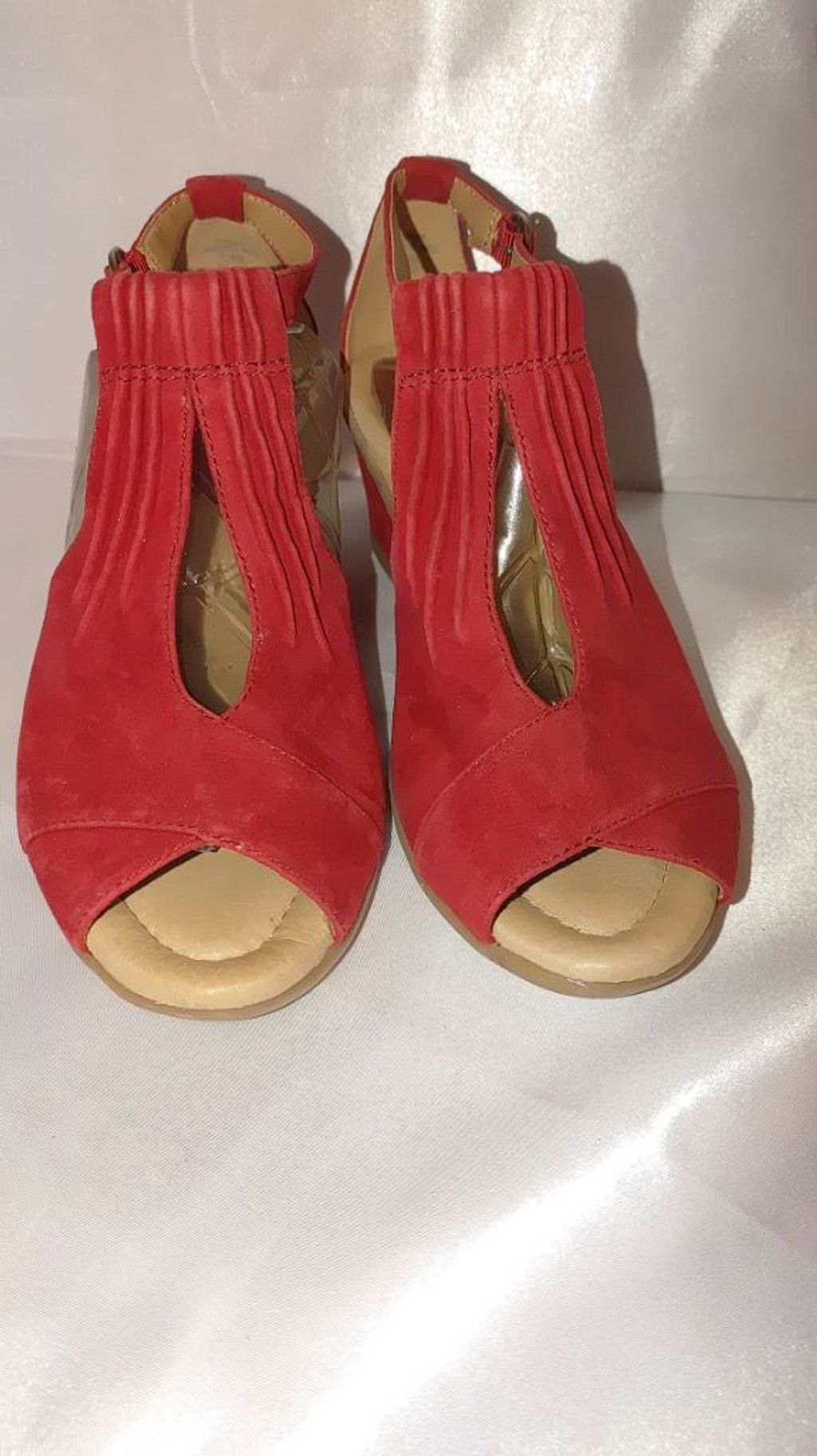 Other Earth Suede Caper Sandals Size 9.5B Size US 9.5 / IT 39.5 - 4 Thumbnail