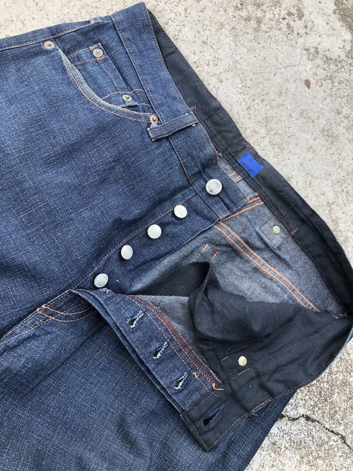 Marithe + Francois Girbaud MFG BUCKLE BACK BUTTON FLY DENIM Size US 31 - 6 Thumbnail