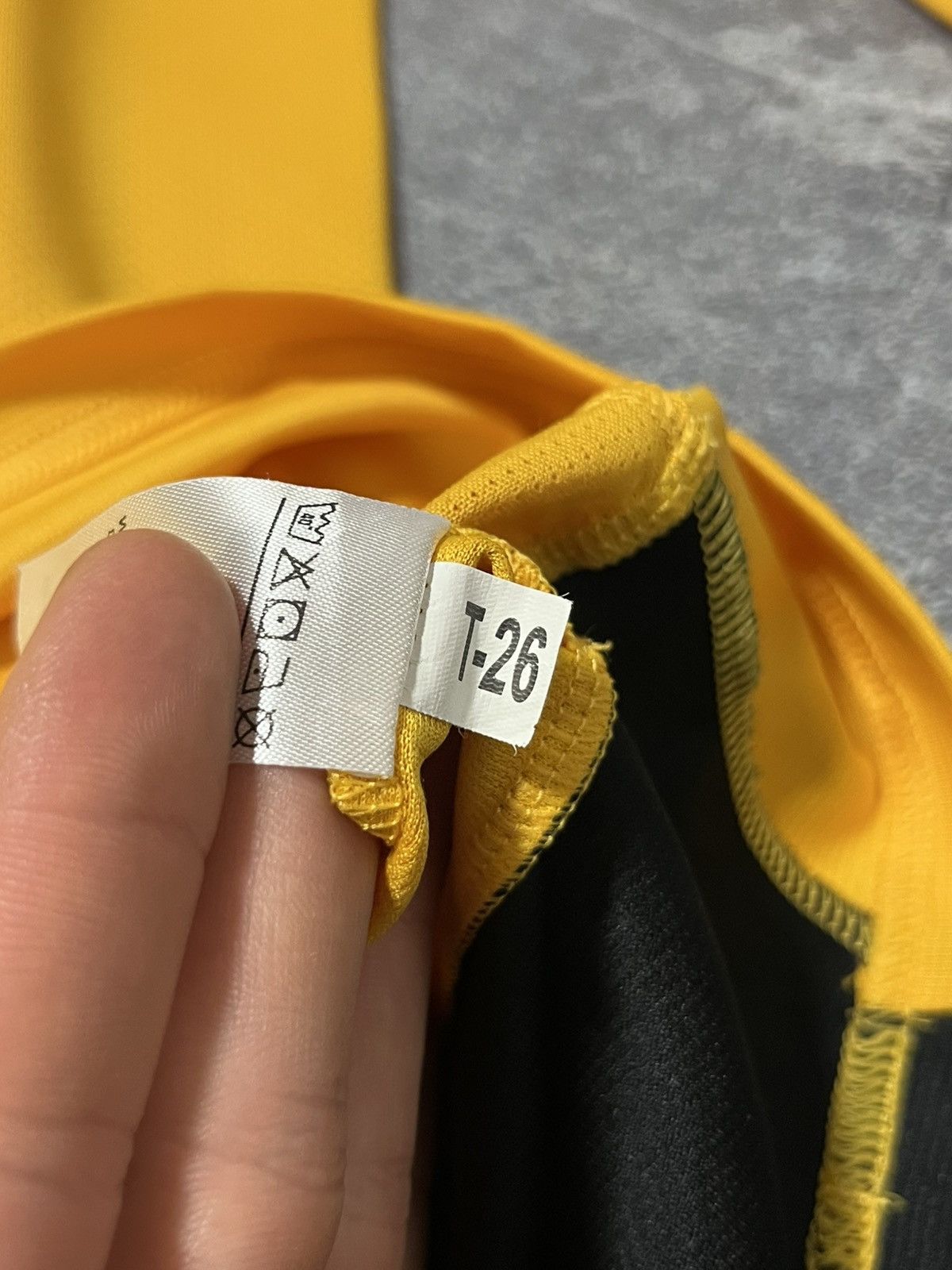 Castore Castore Wolverhampton Wanderes 2022/2023 Long Sleeve Shirt Size US XL / EU 56 / 4 - 9 Thumbnail