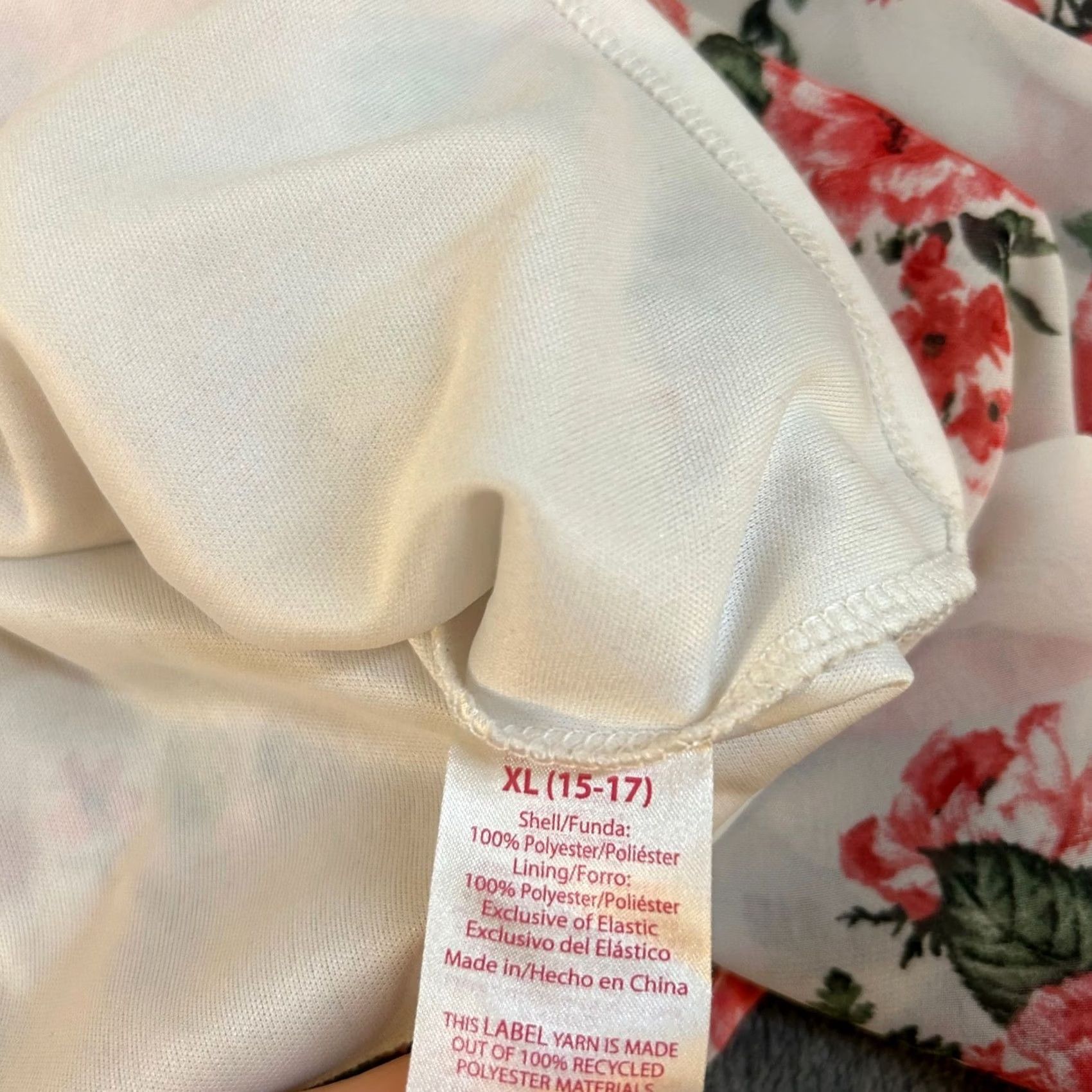 Vintage No Boundaries Floral Off the Shoulder Sundress Womens XL White Red Hi-Low Smocked Summer Size XL / US 12-14 / IT 48-50 - 5 Thumbnail