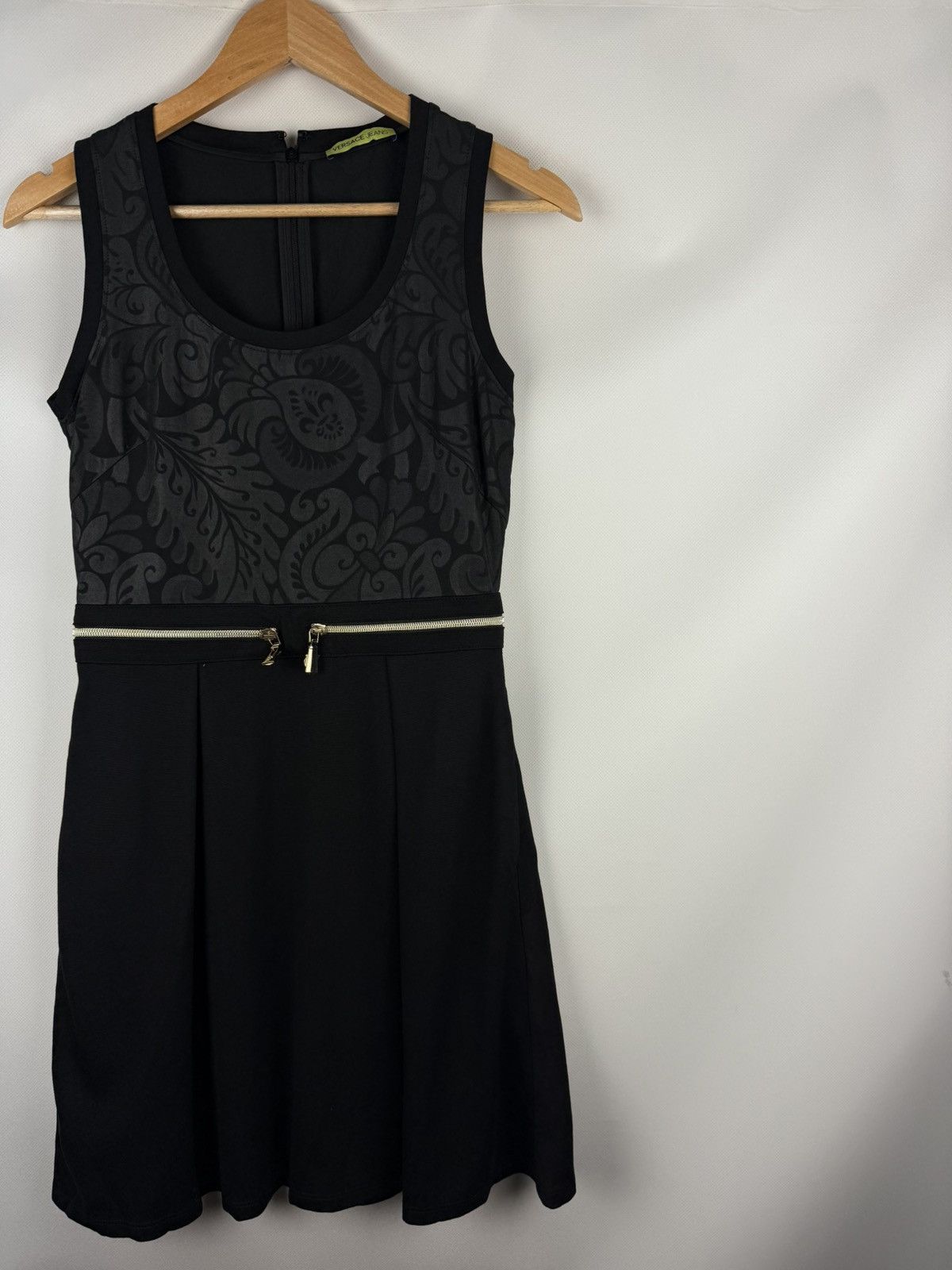Versace Jeans Couture Versace Jeans Ladies Sleeveless Patterned Dress Size US 4 Size S / US 4 / IT 40 - 3 Thumbnail