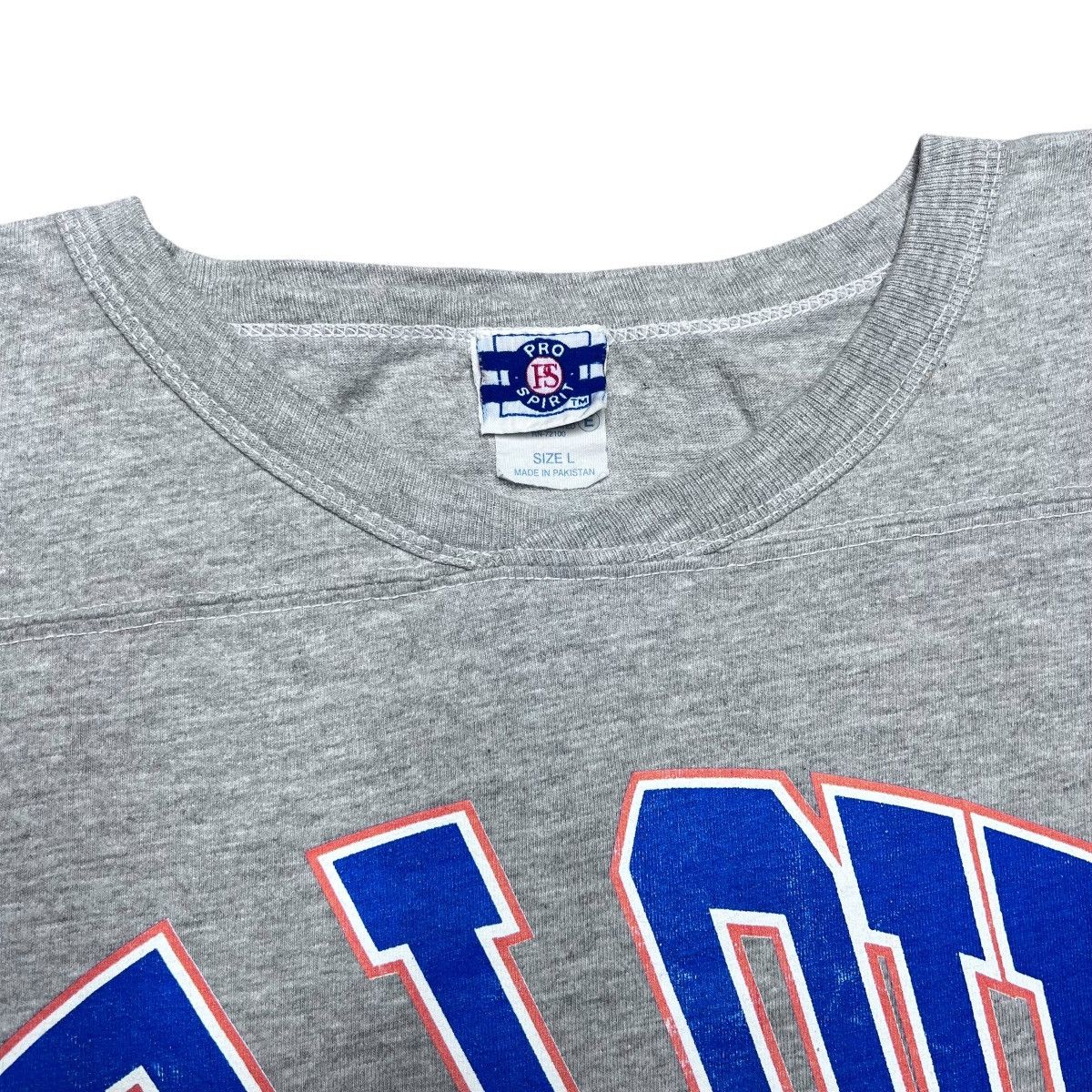 NHL Vtg 1993 NHL St. Louis Blues Bugs Bunny Hockey Graphic Tee Size US L / EU 52-54 / 3 - 2 Thumbnail